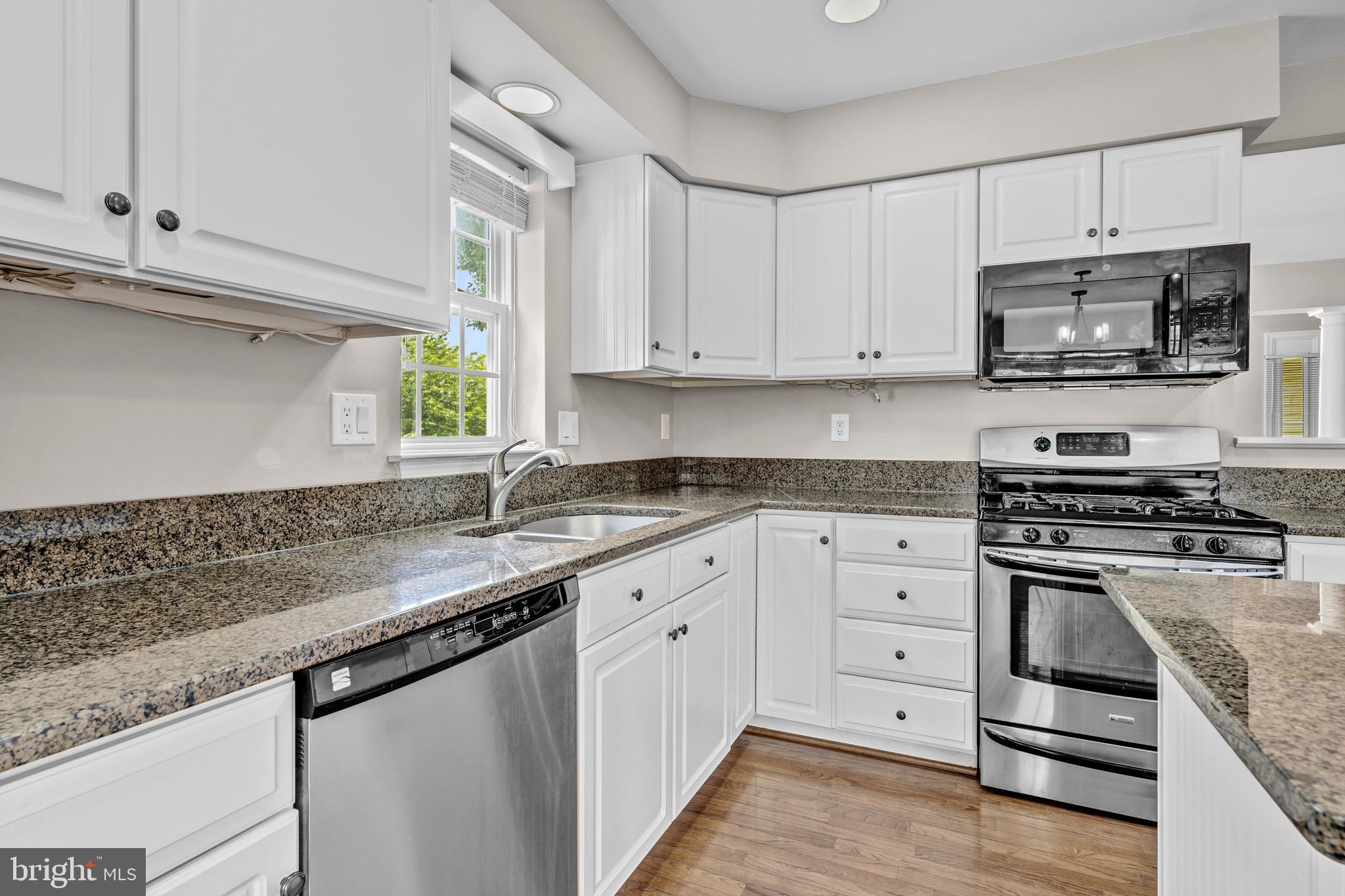 VILLAGE OF LONG REACH - Residential