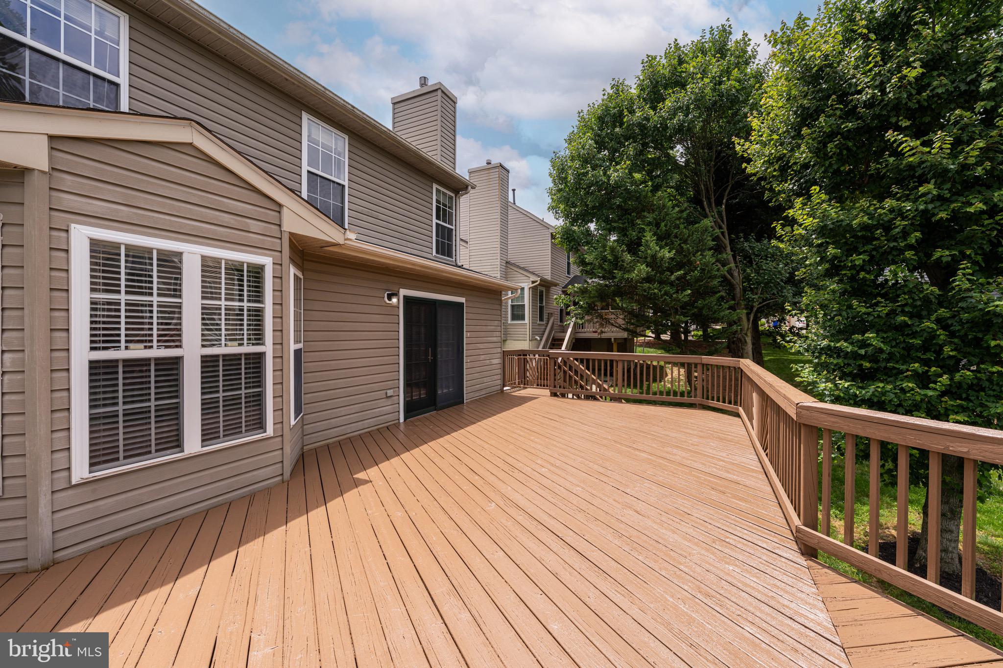VILLAGE OF LONG REACH - Residential