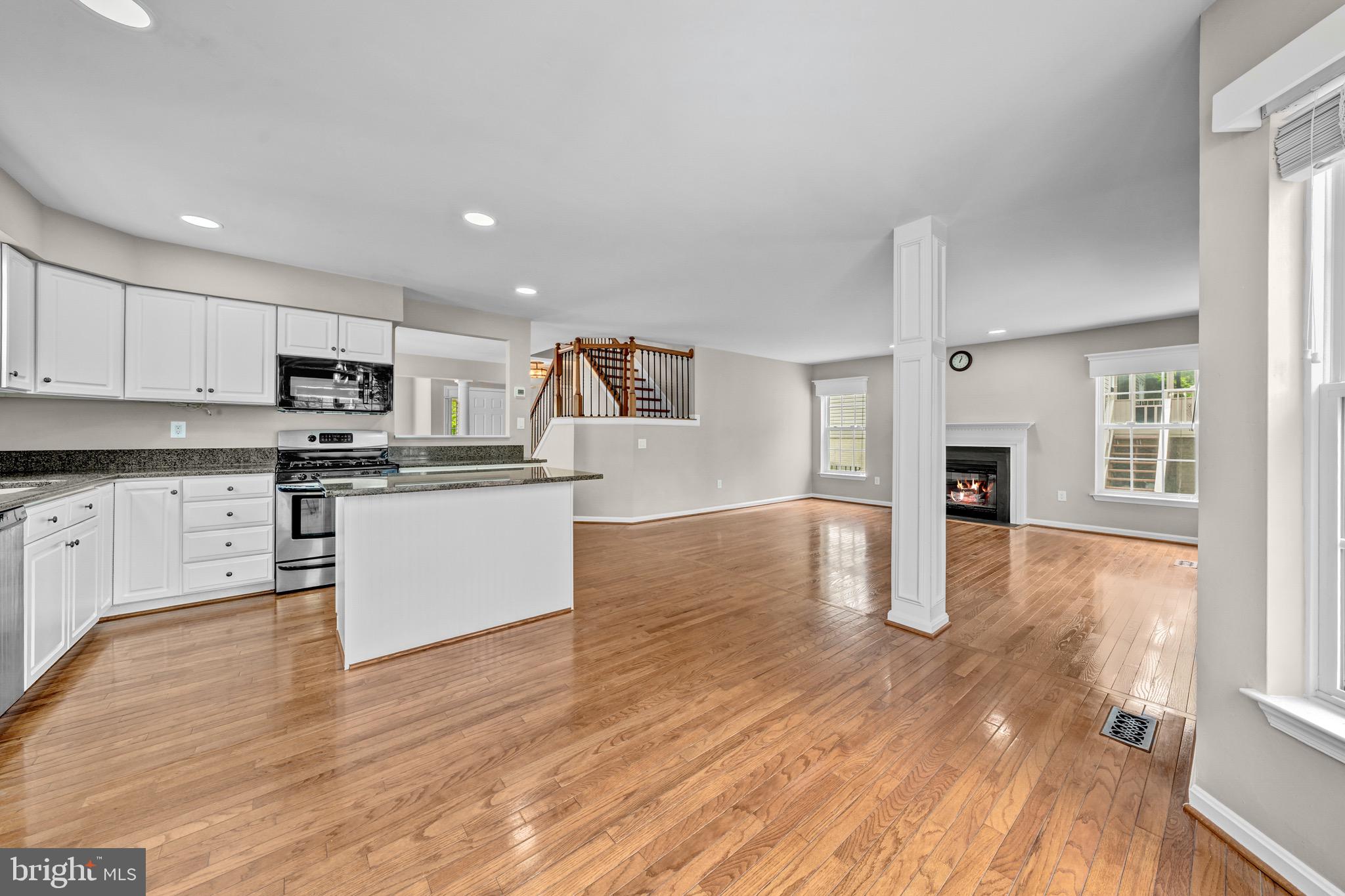 VILLAGE OF LONG REACH - Residential