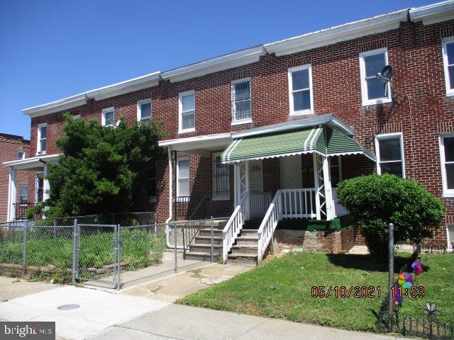 INVESTOR OPPORTUNITY. ALL BRICK ROW HOME W/ FRONT PORCH. SPACIOUS LIVING/ DINING AREAS + 1/2 BATH ON MAIN LEVEL. 3 BEDS + 1 FULL BATH ON UPPER LEVEL. PLEASE SEE AGENT REMARKS FOR DETAILS ON SUBMITTING OFFERS. HURRY! PROPERTY IS CURRENTLY OCCUPIED. Auction set for October 12, 2021.  All offers must go through the auction website.