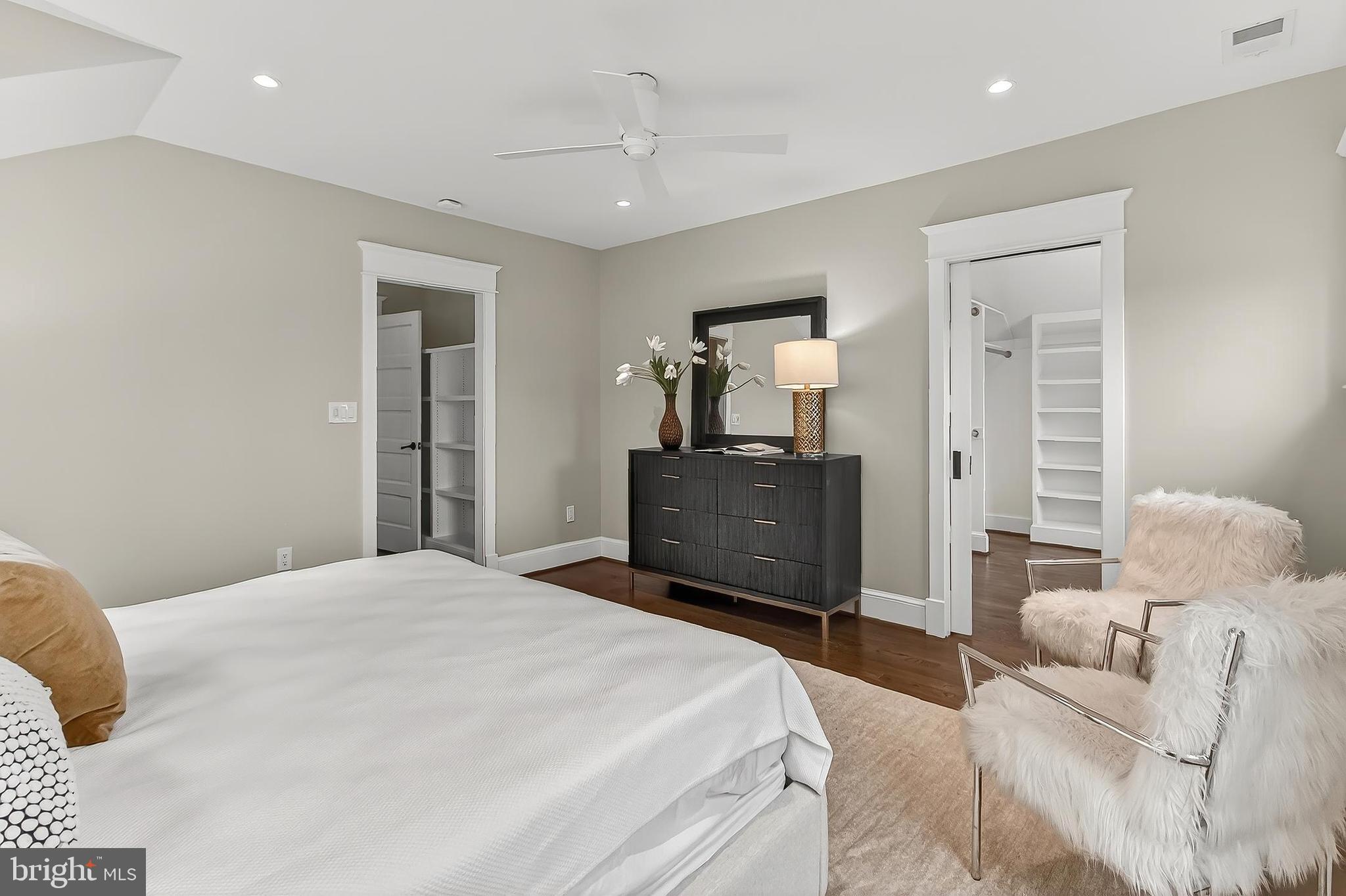 WHISTLING PINES - Residential