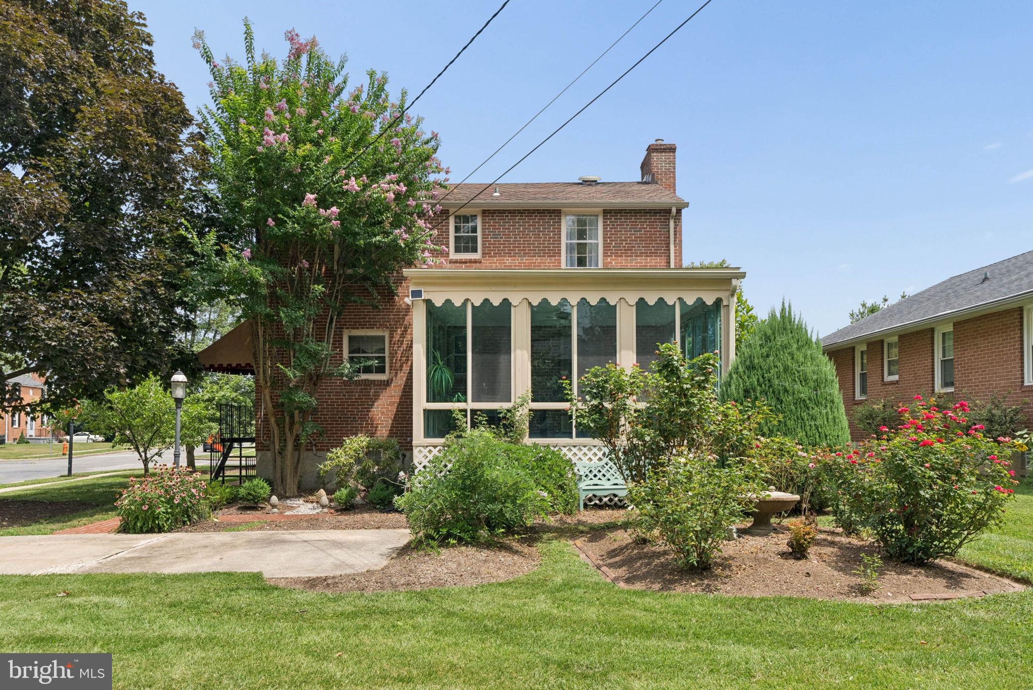 LAURELDALE - Residential