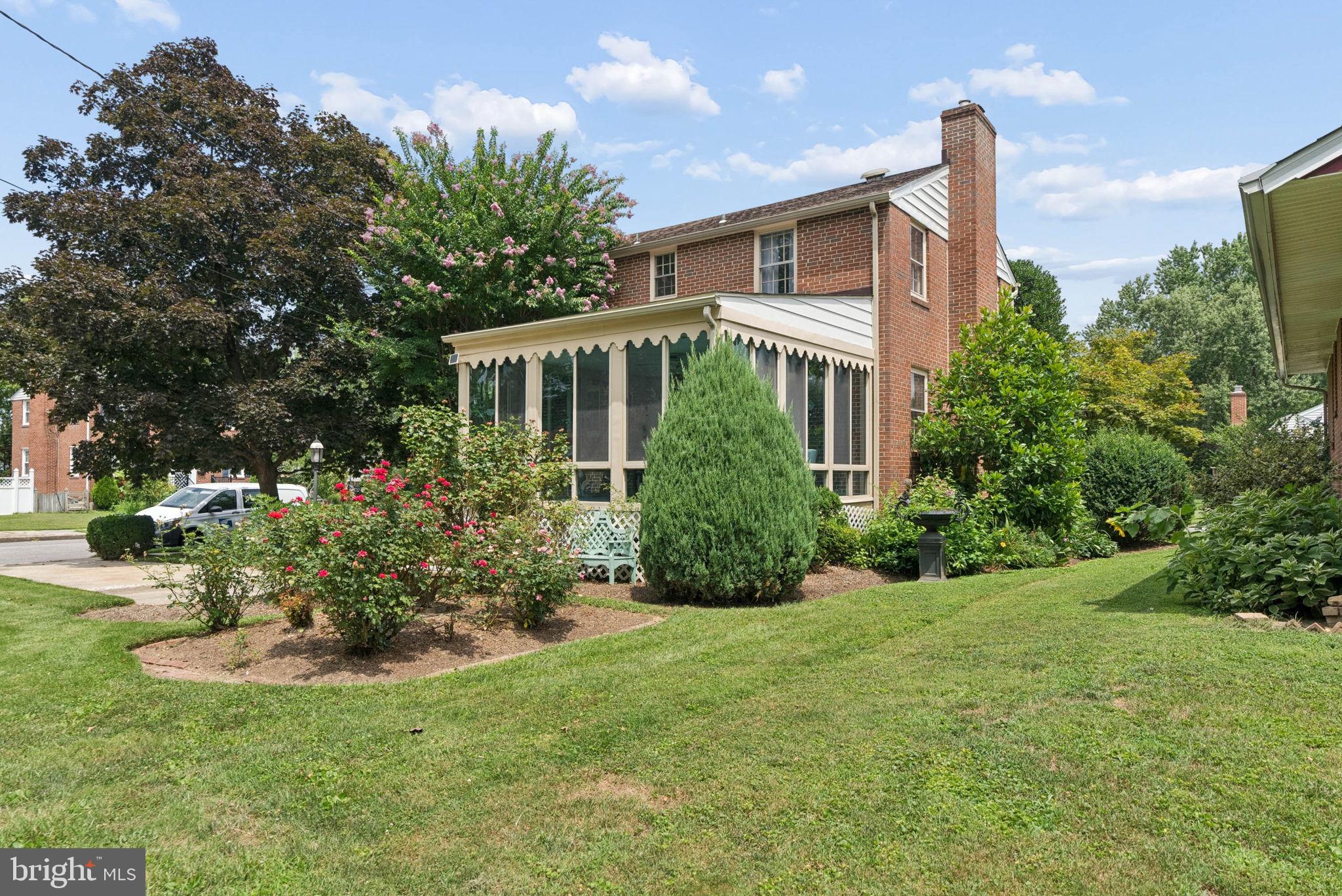 LAURELDALE - Residential