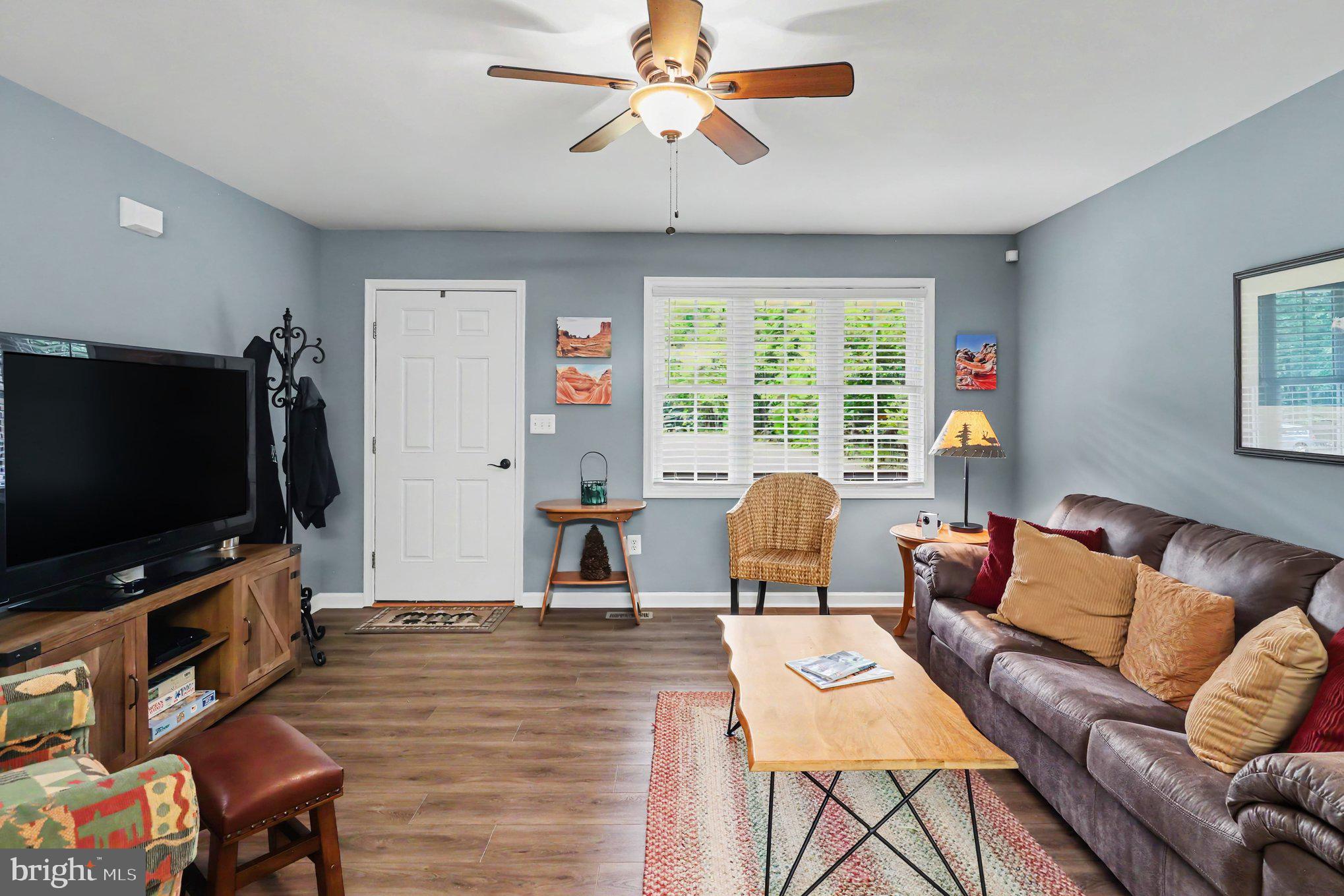 TALL PINES - Residential
