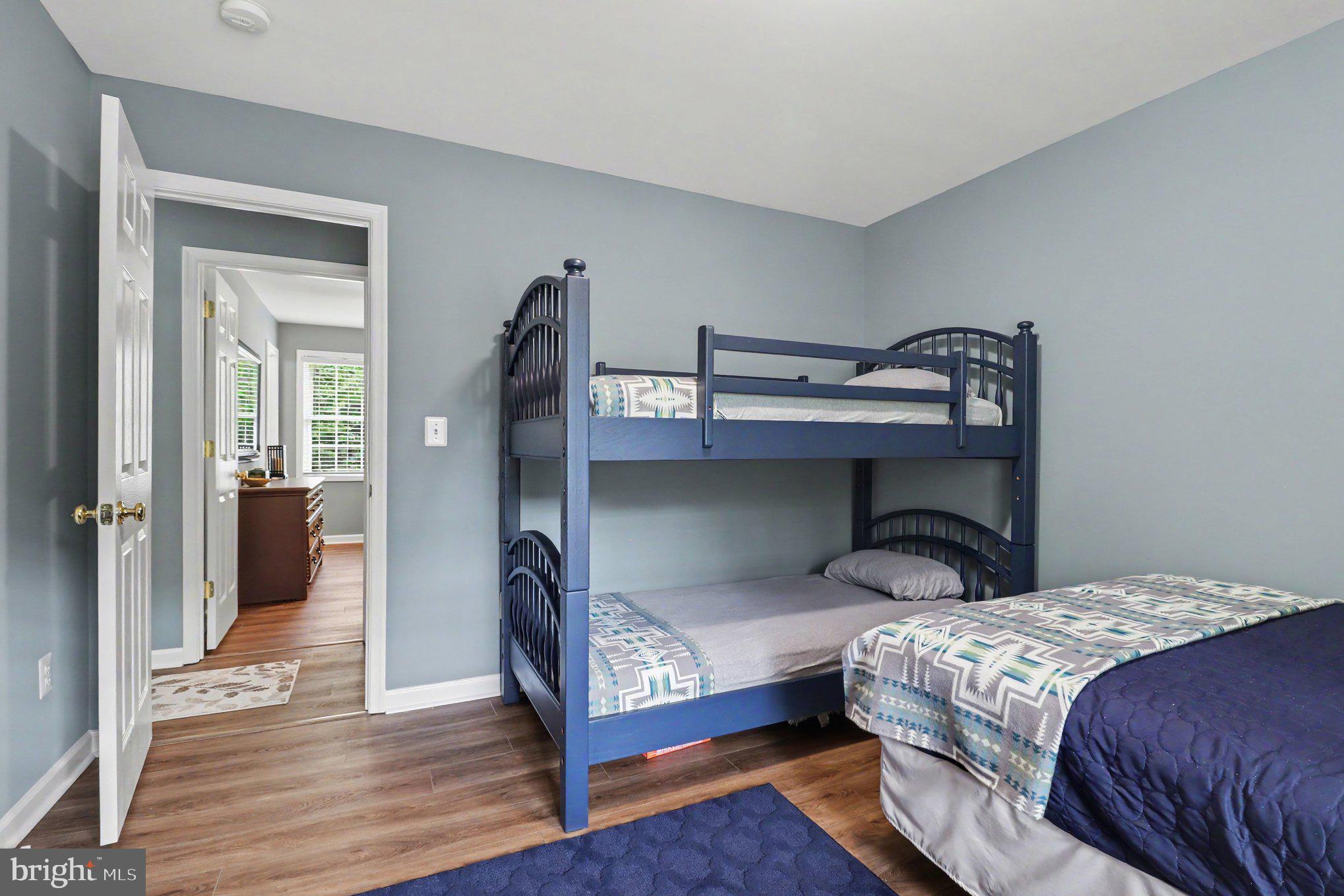 TALL PINES - Residential