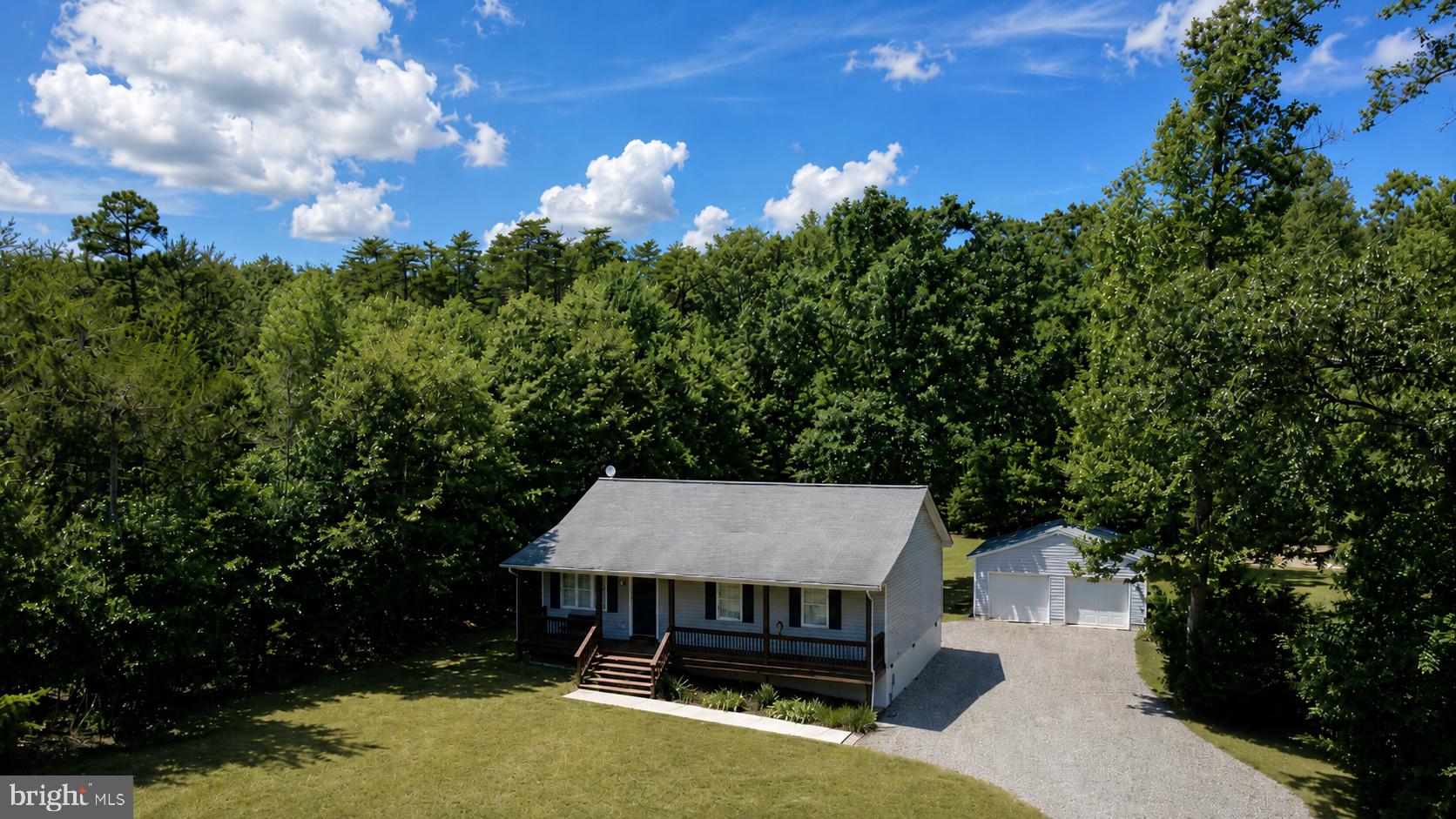 TALL PINES - Residential