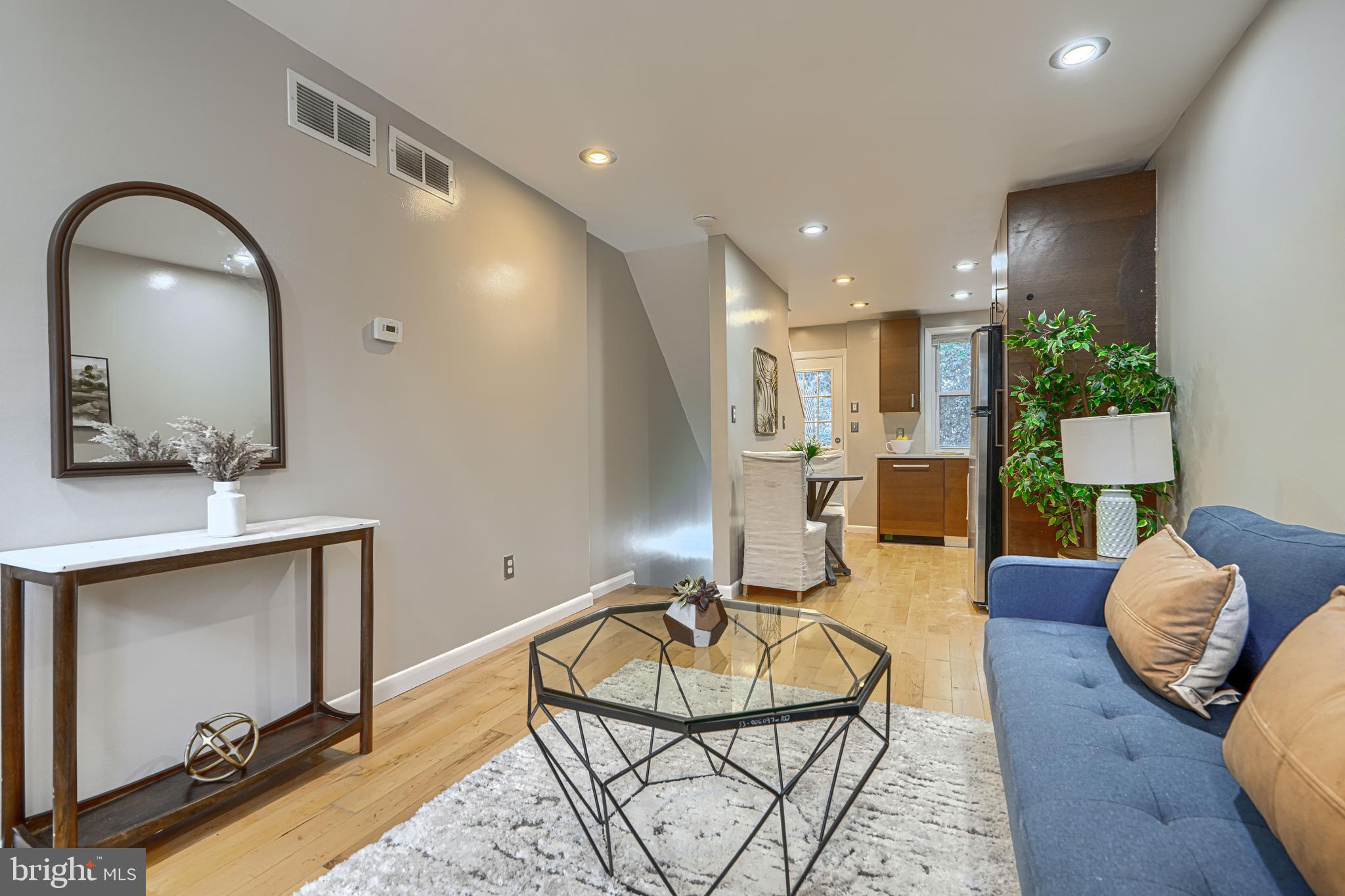 BUTCHERS HILL - Residential
