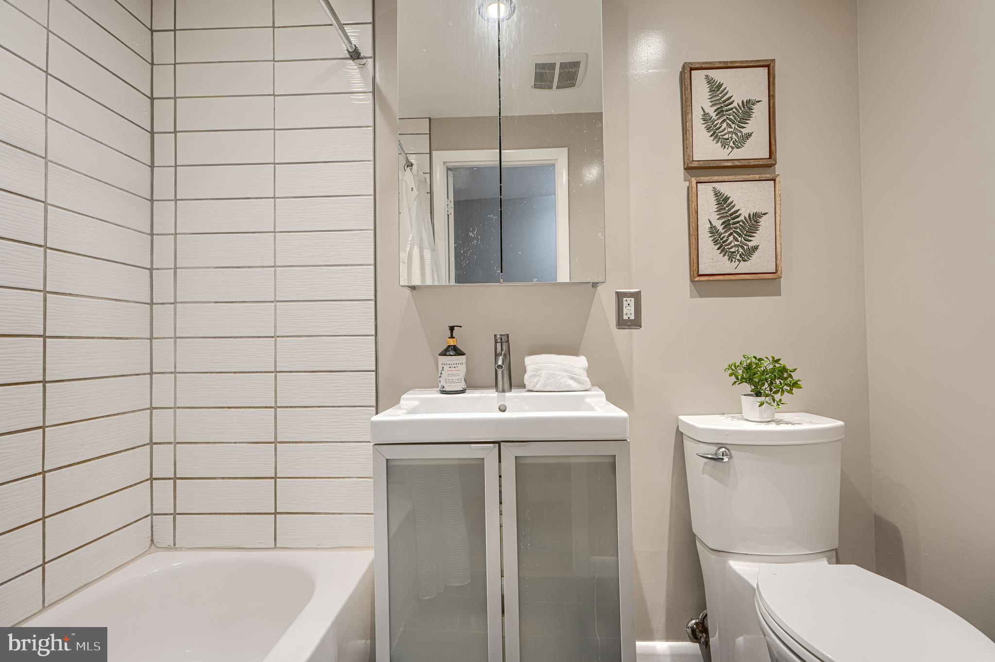 BUTCHERS HILL - Residential