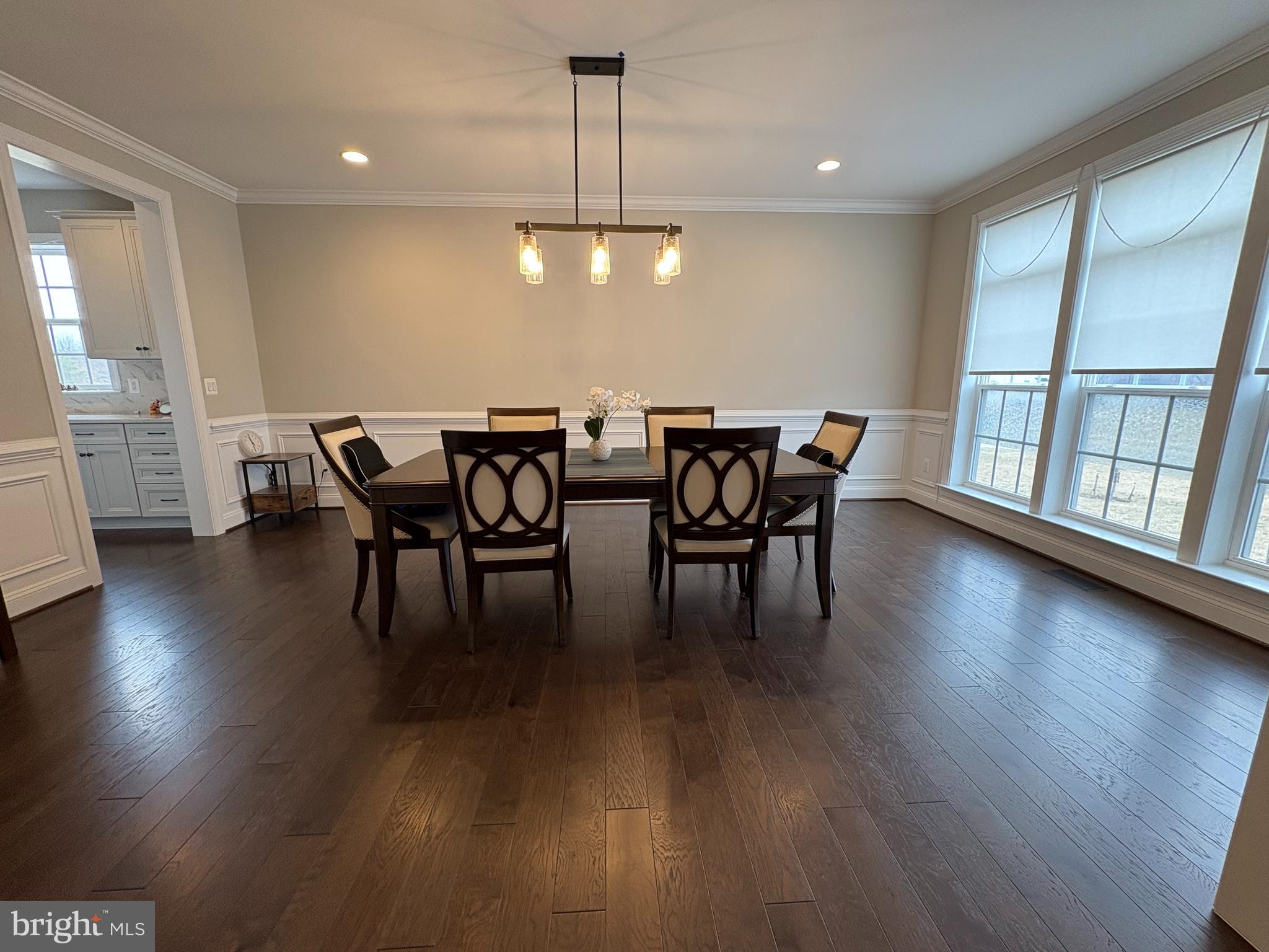 OAKTON VIEW - Residential