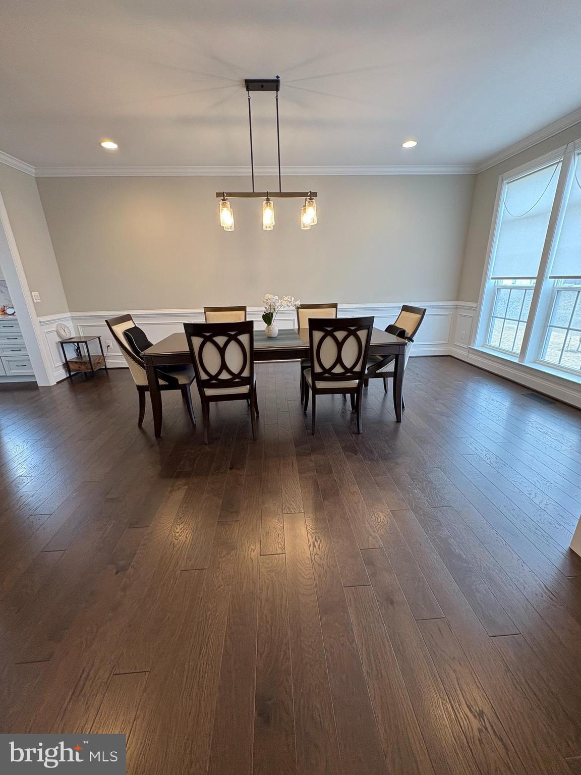 OAKTON VIEW - Residential