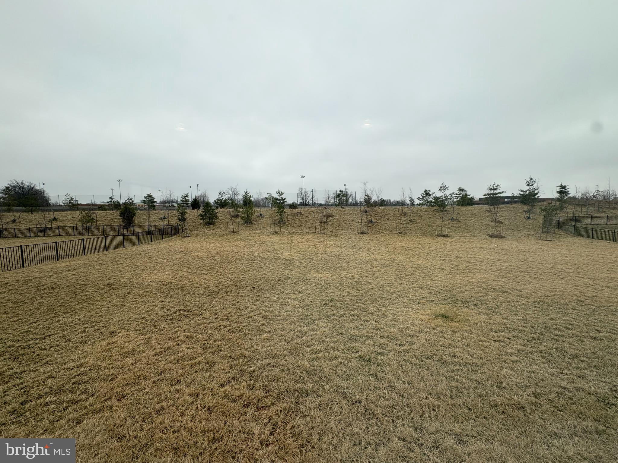 OAKTON VIEW - Residential