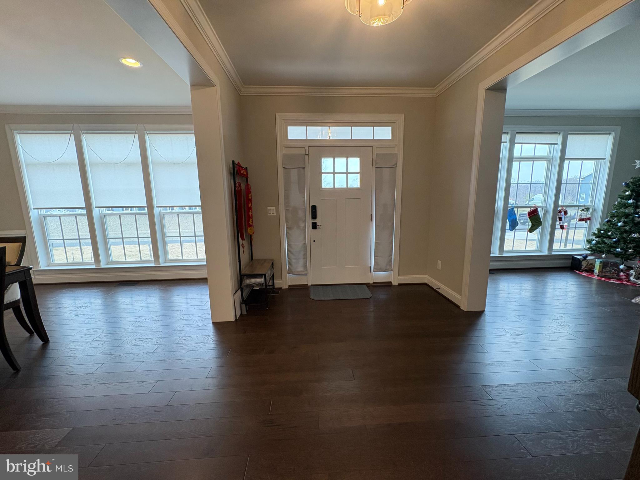 OAKTON VIEW - Residential