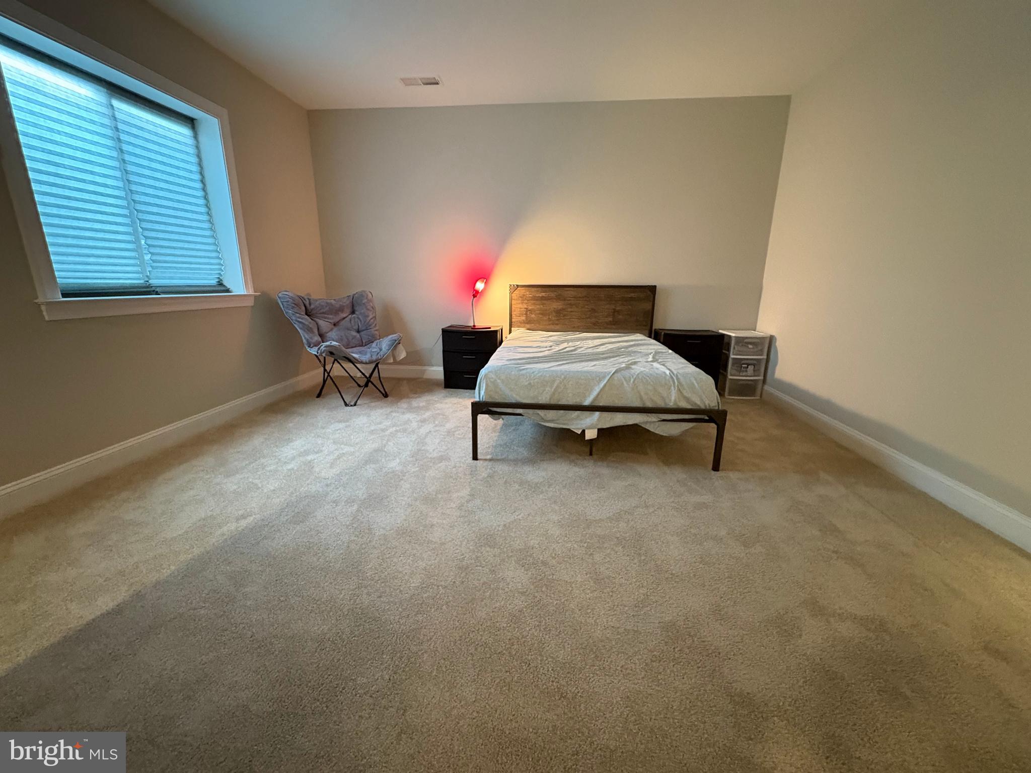 OAKTON VIEW - Residential