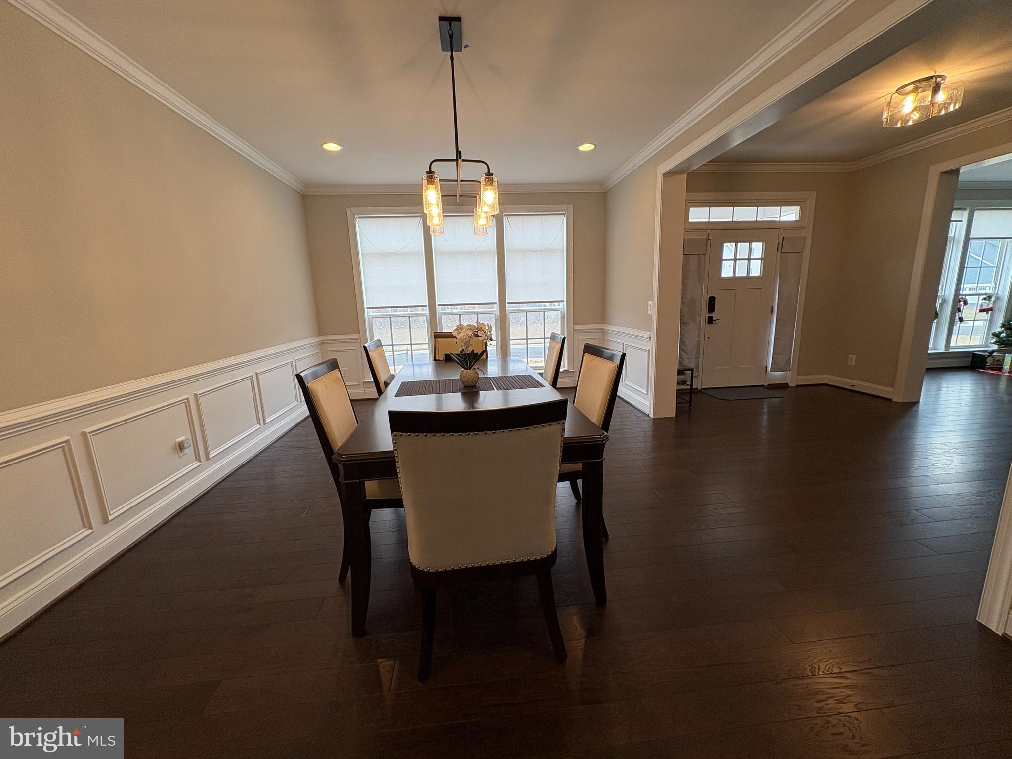 OAKTON VIEW - Residential