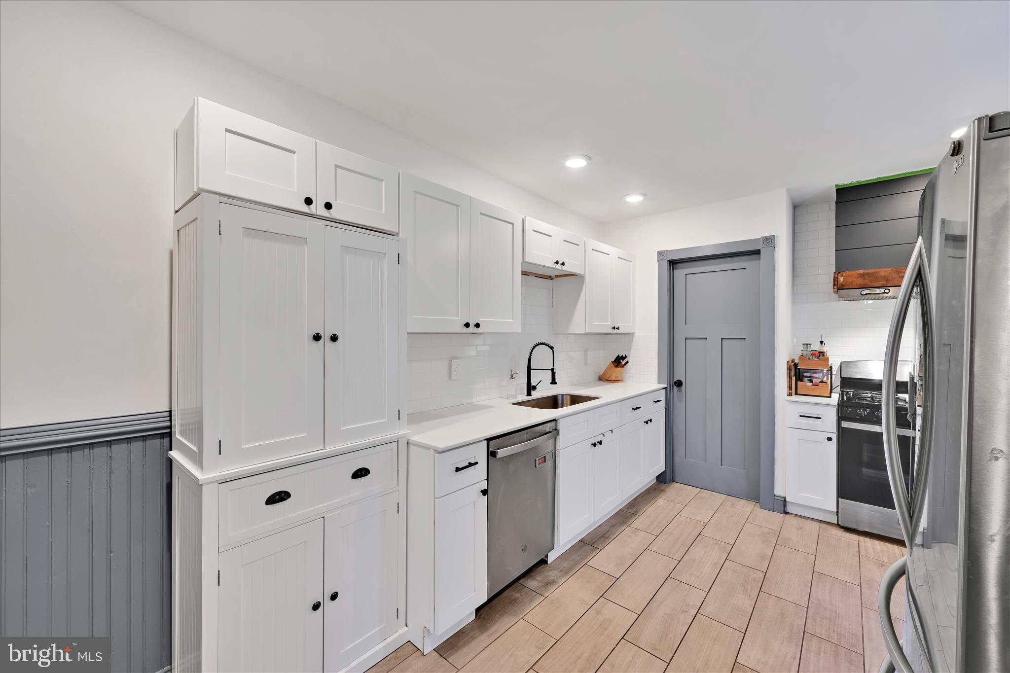 NORTH EAST LANCASTER - Residential