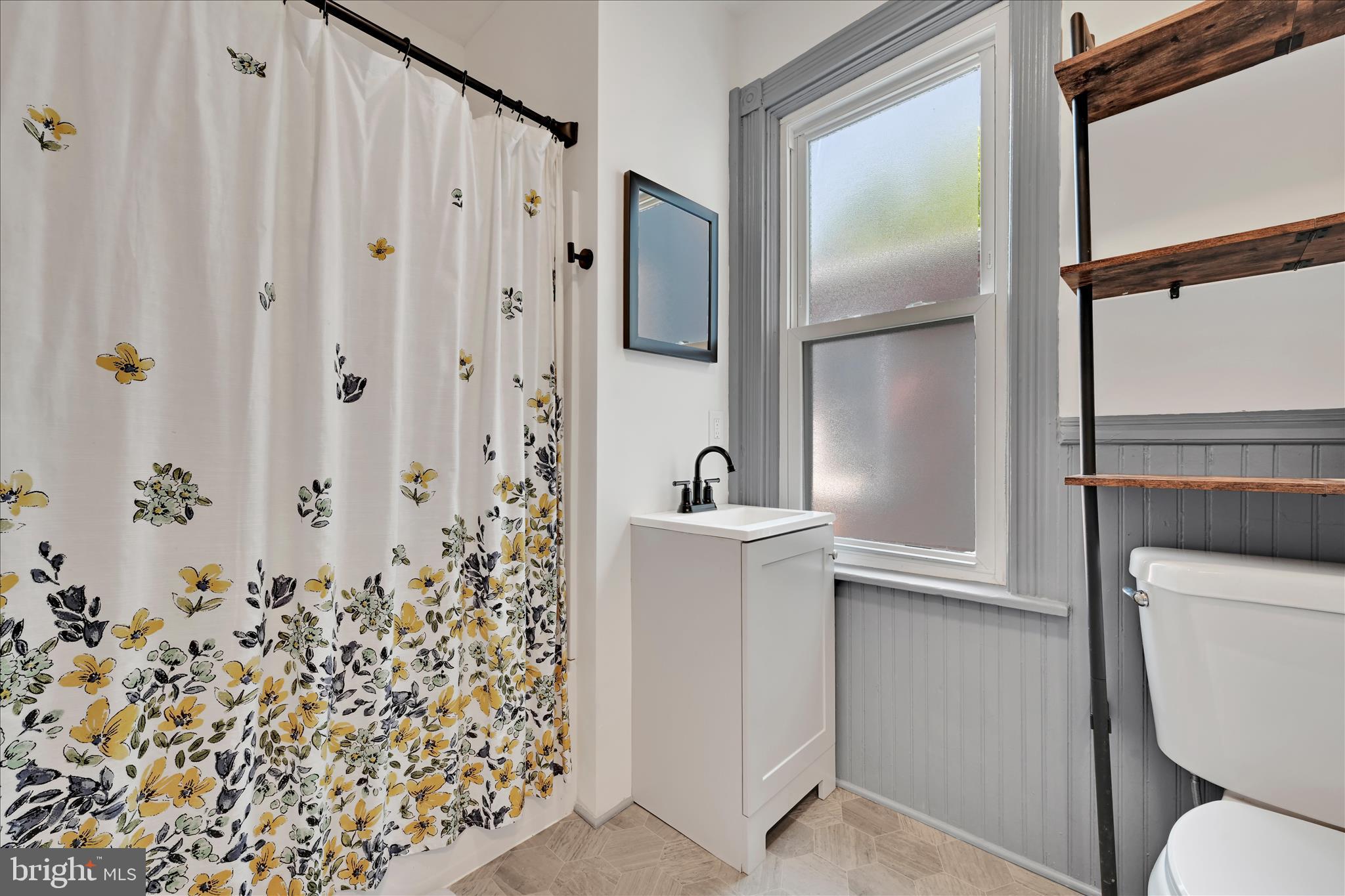 NORTH EAST LANCASTER - Residential