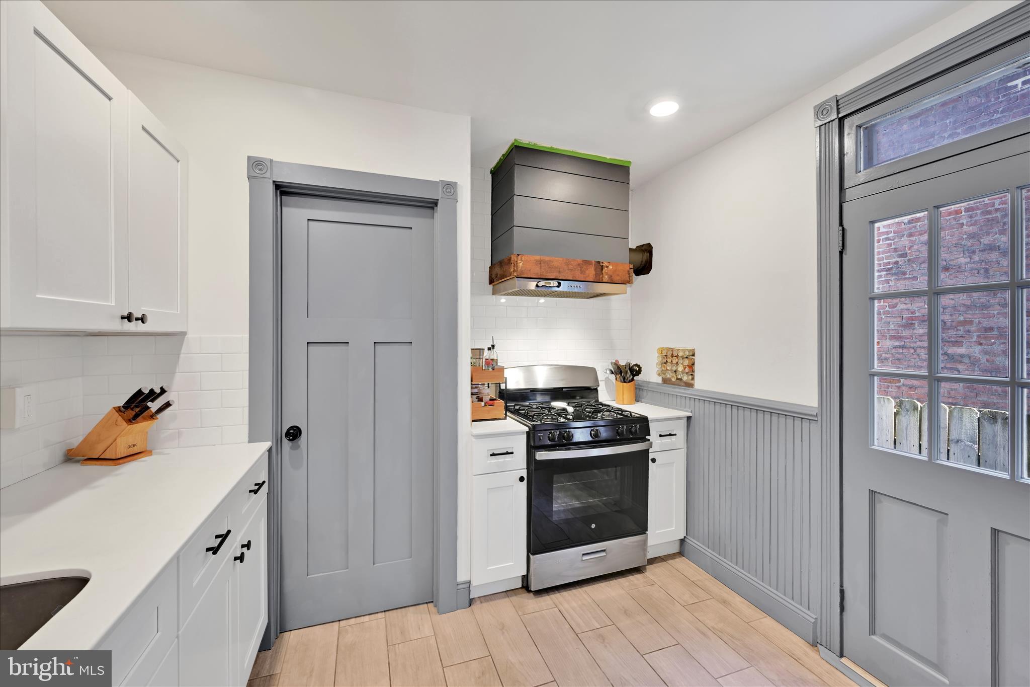 NORTH EAST LANCASTER - Residential