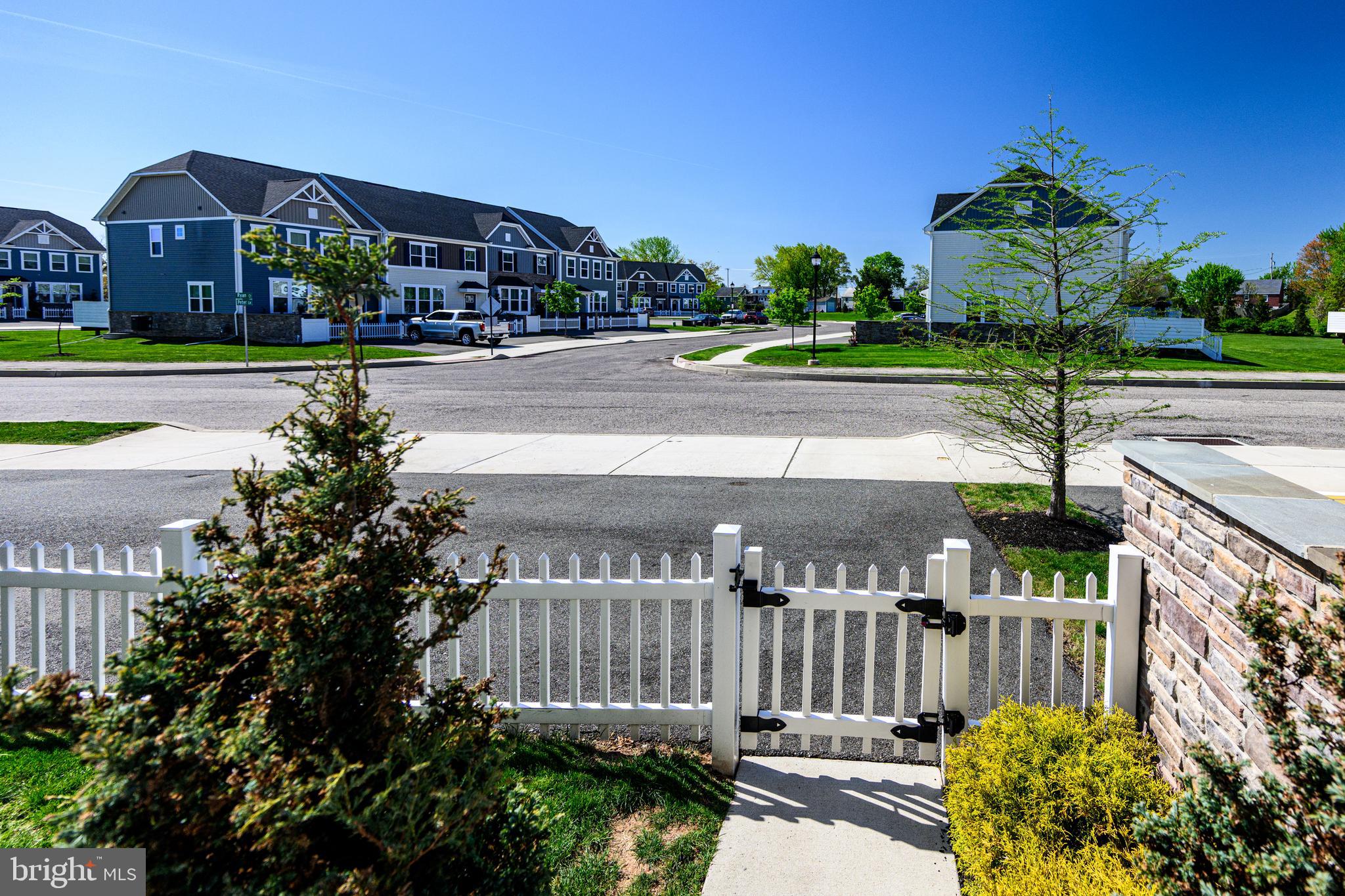 MONTGOMERY VIEW - Residential