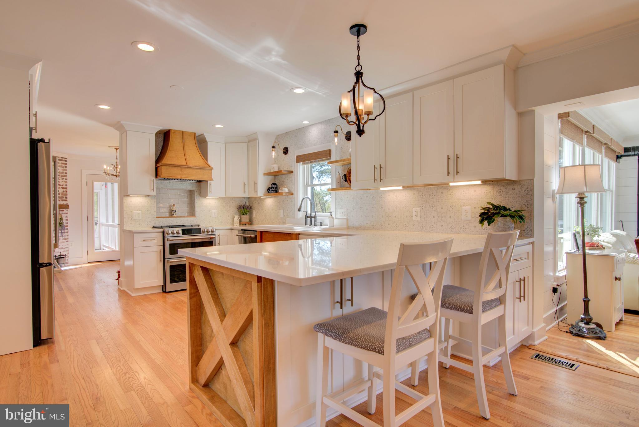 HUNTS END - Residential