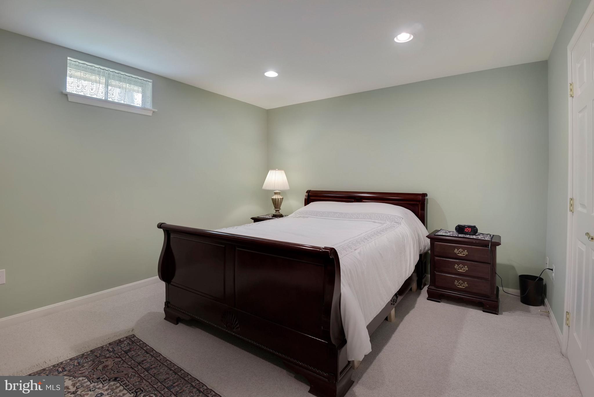 PINEY GLEN VILLAGE - Residential