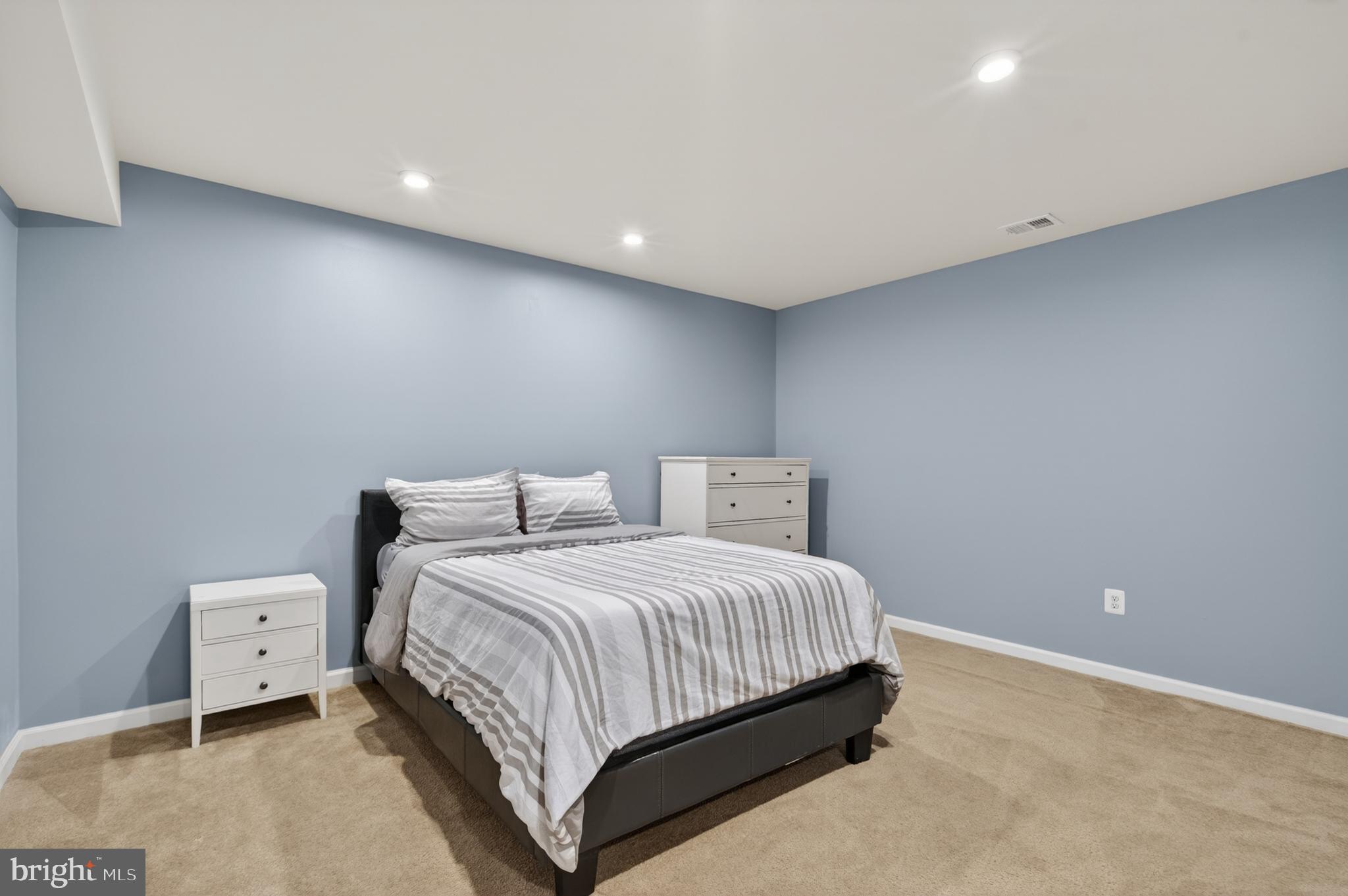 MARBURY - Residential