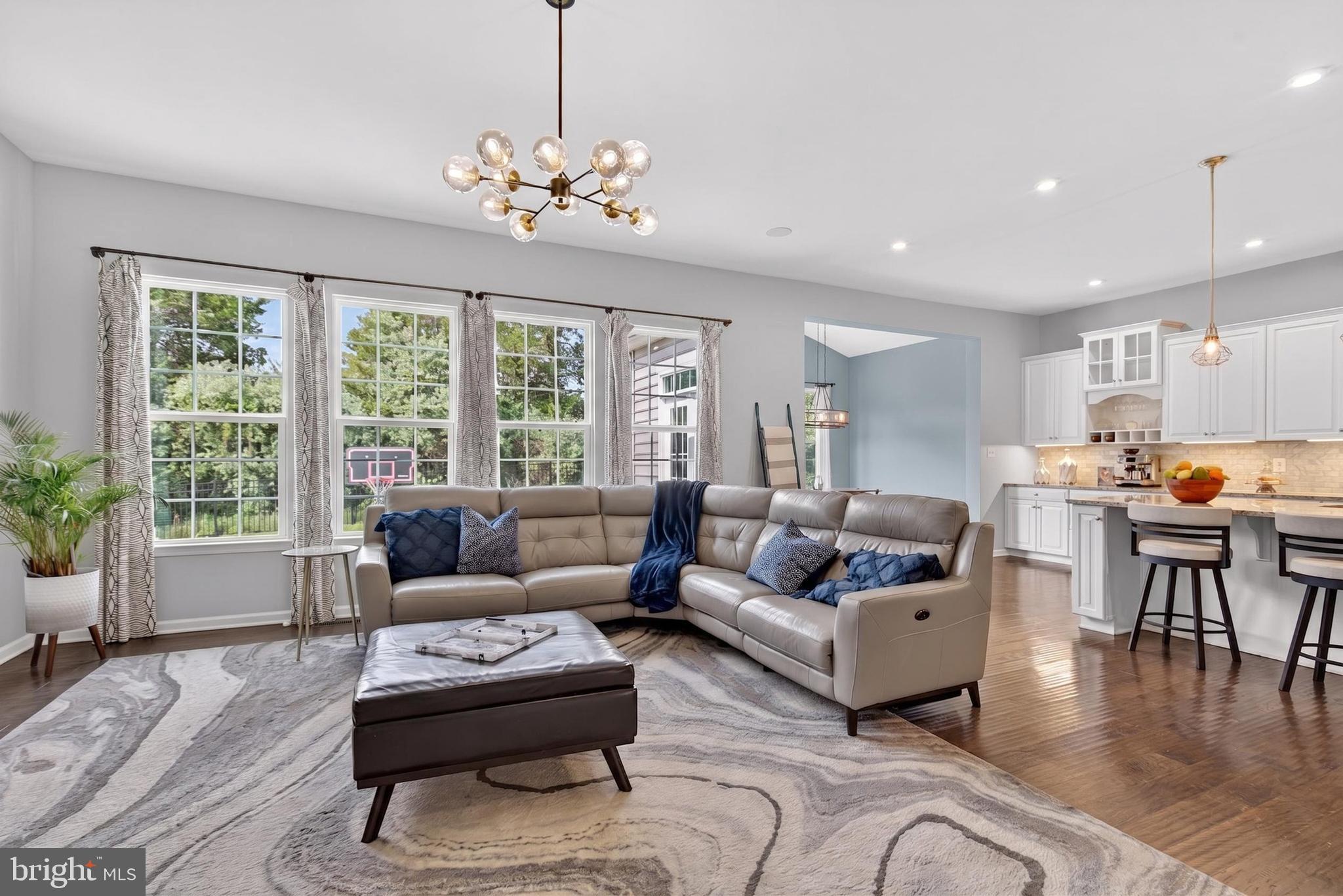 MARBURY - Residential