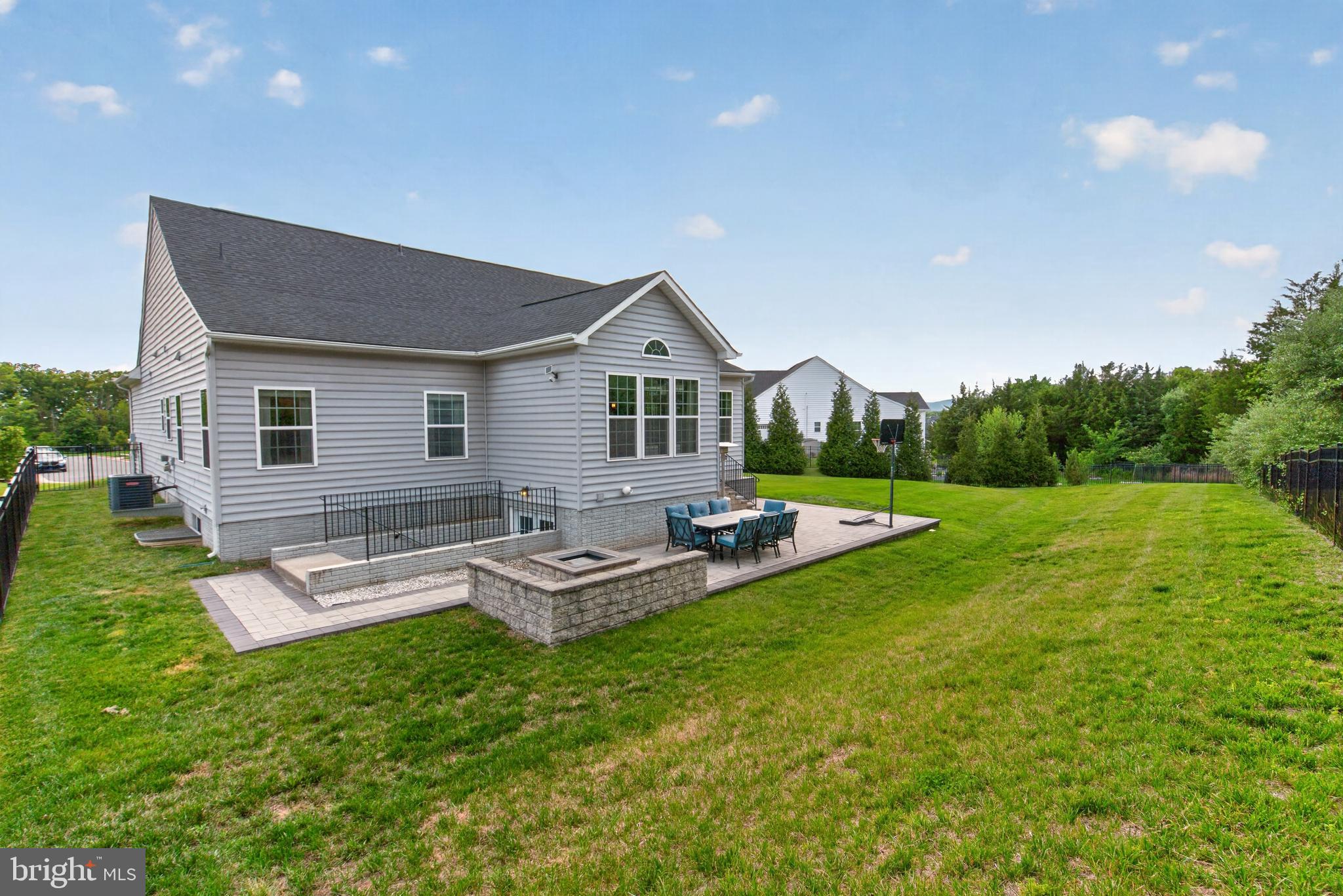 MARBURY - Residential