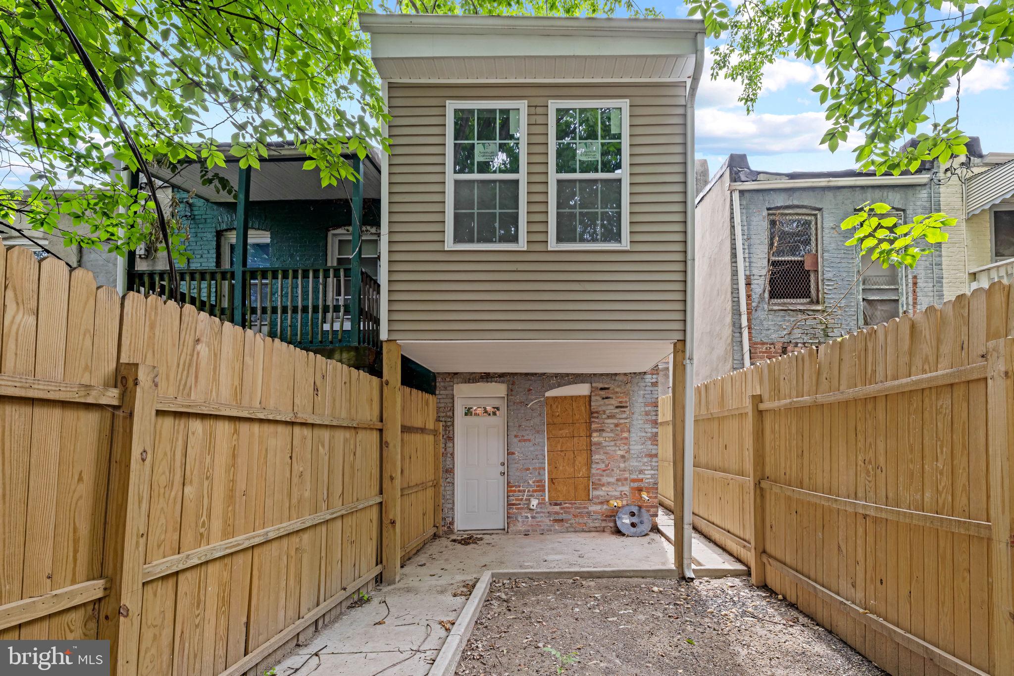 RESERVOIR HILL - Residential