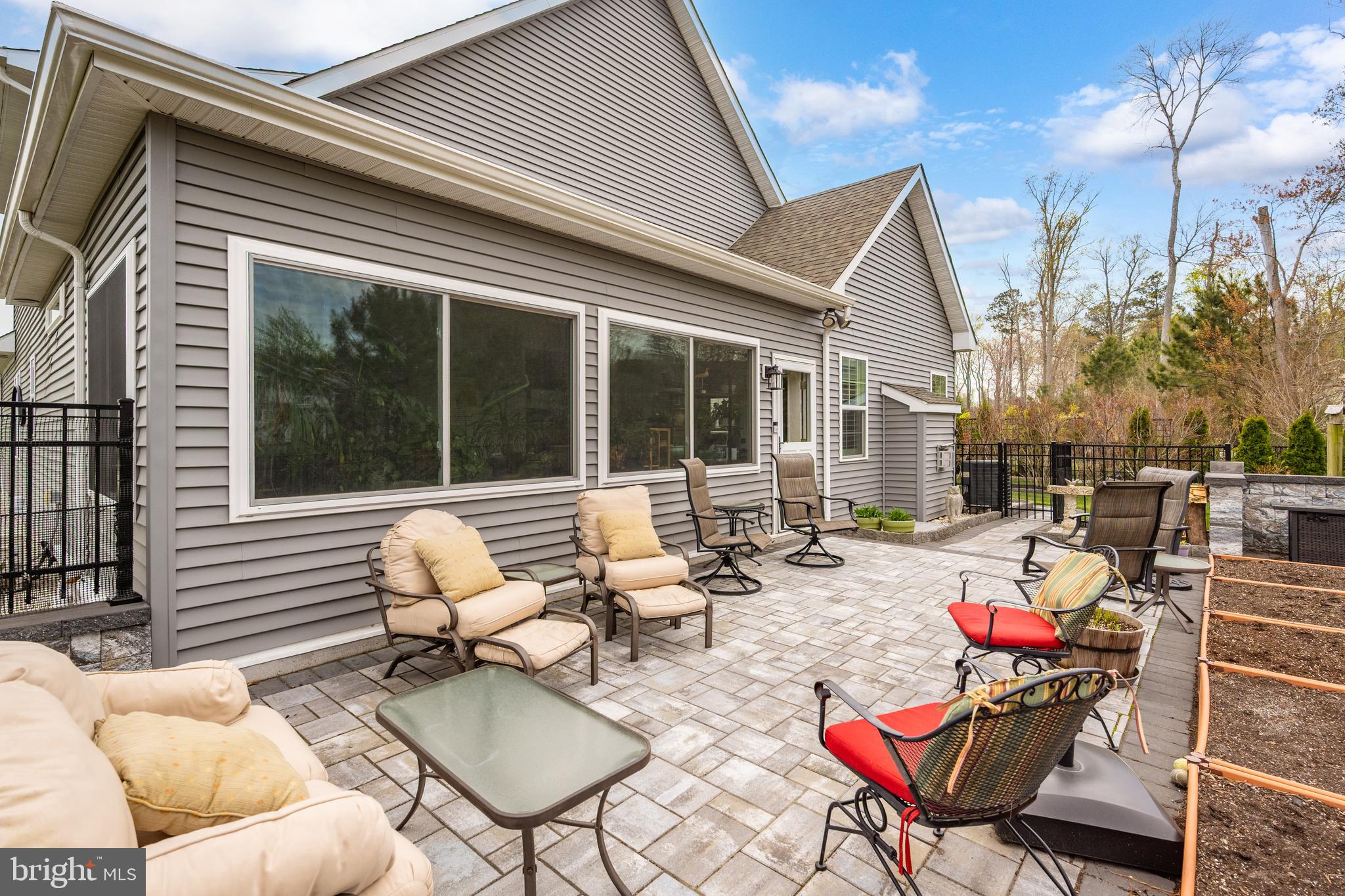 SILVER WOODS - Residential
