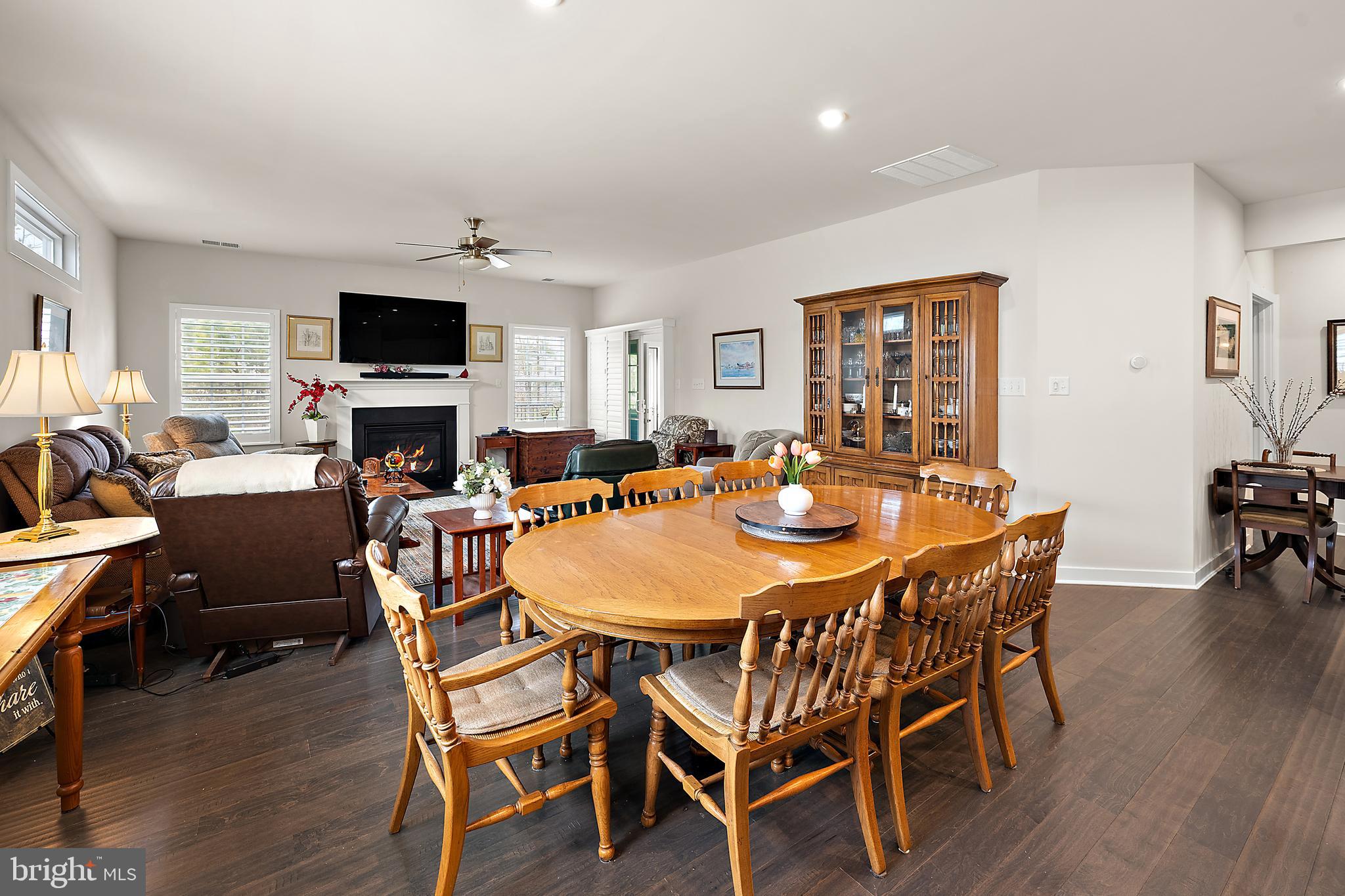 SILVER WOODS - Residential