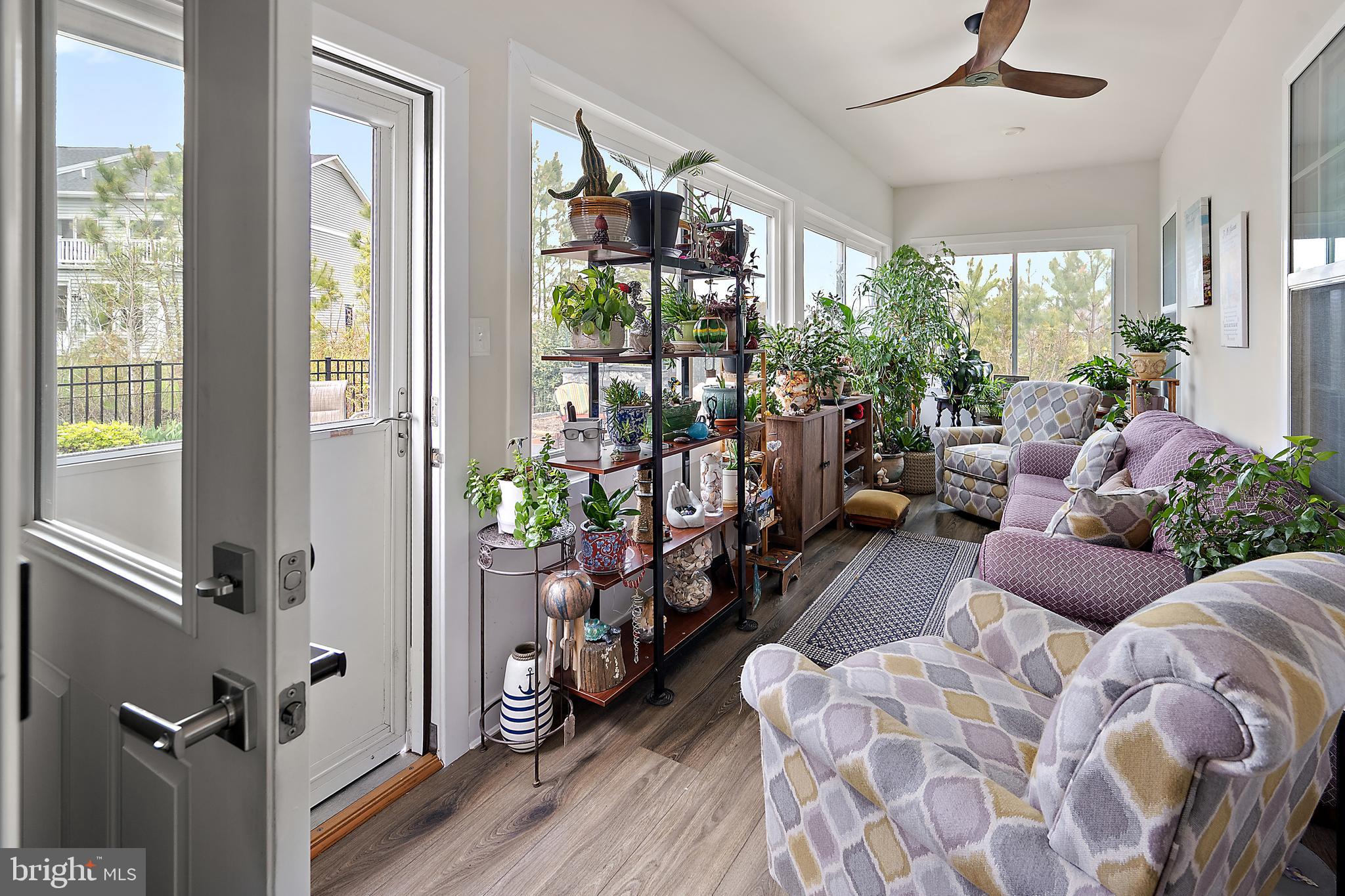 SILVER WOODS - Residential