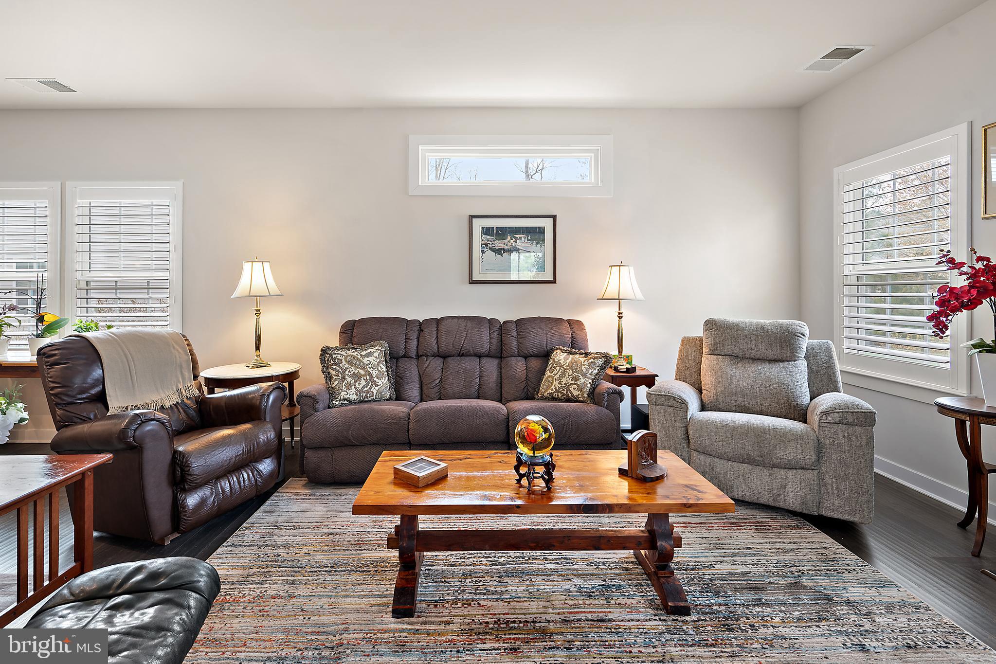 SILVER WOODS - Residential