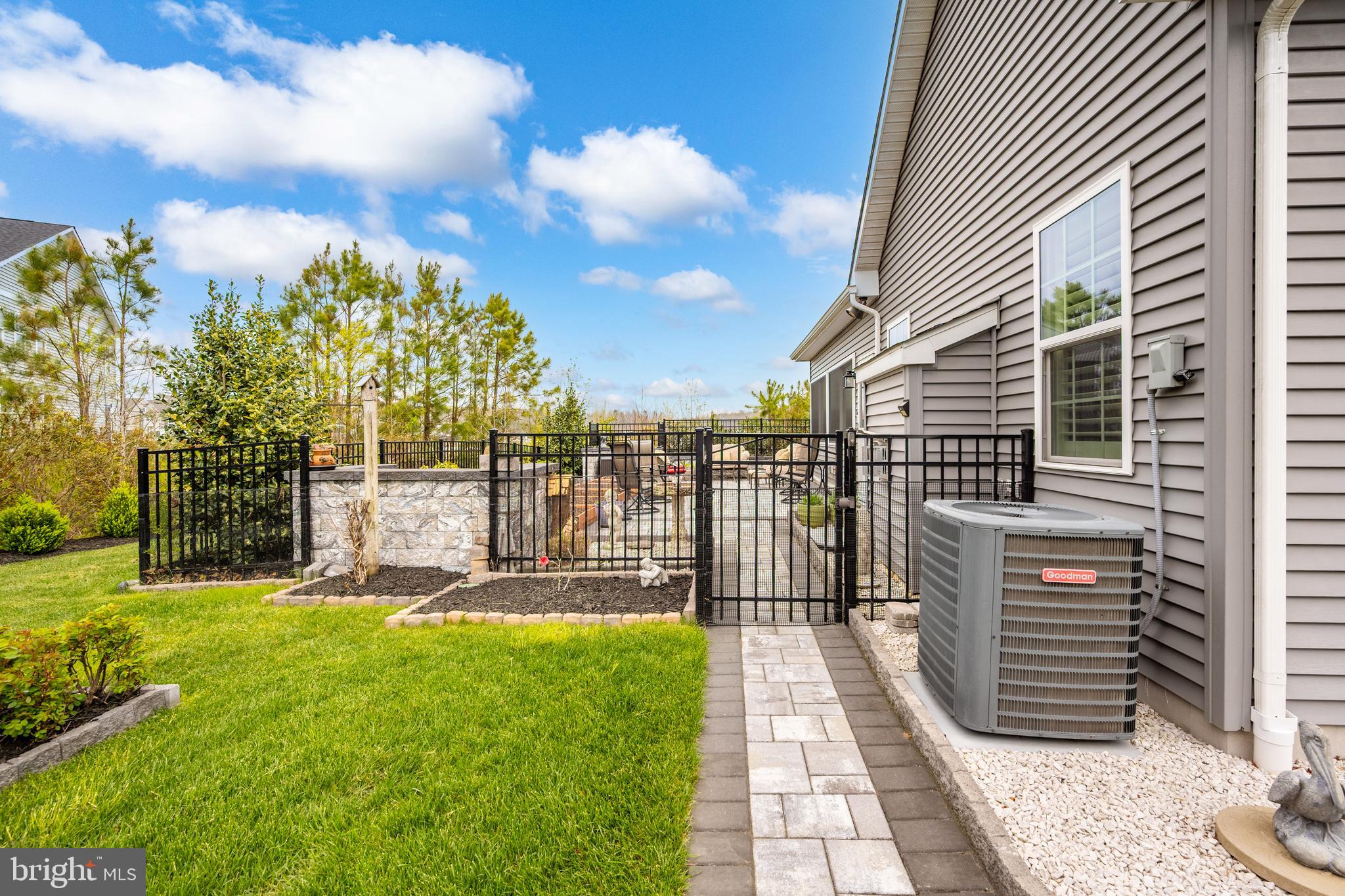 SILVER WOODS - Residential