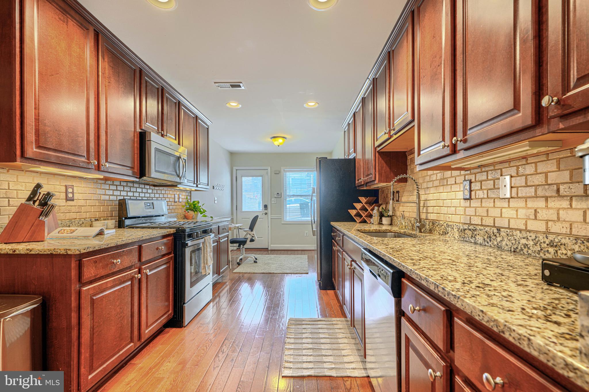 CANTON - Residential