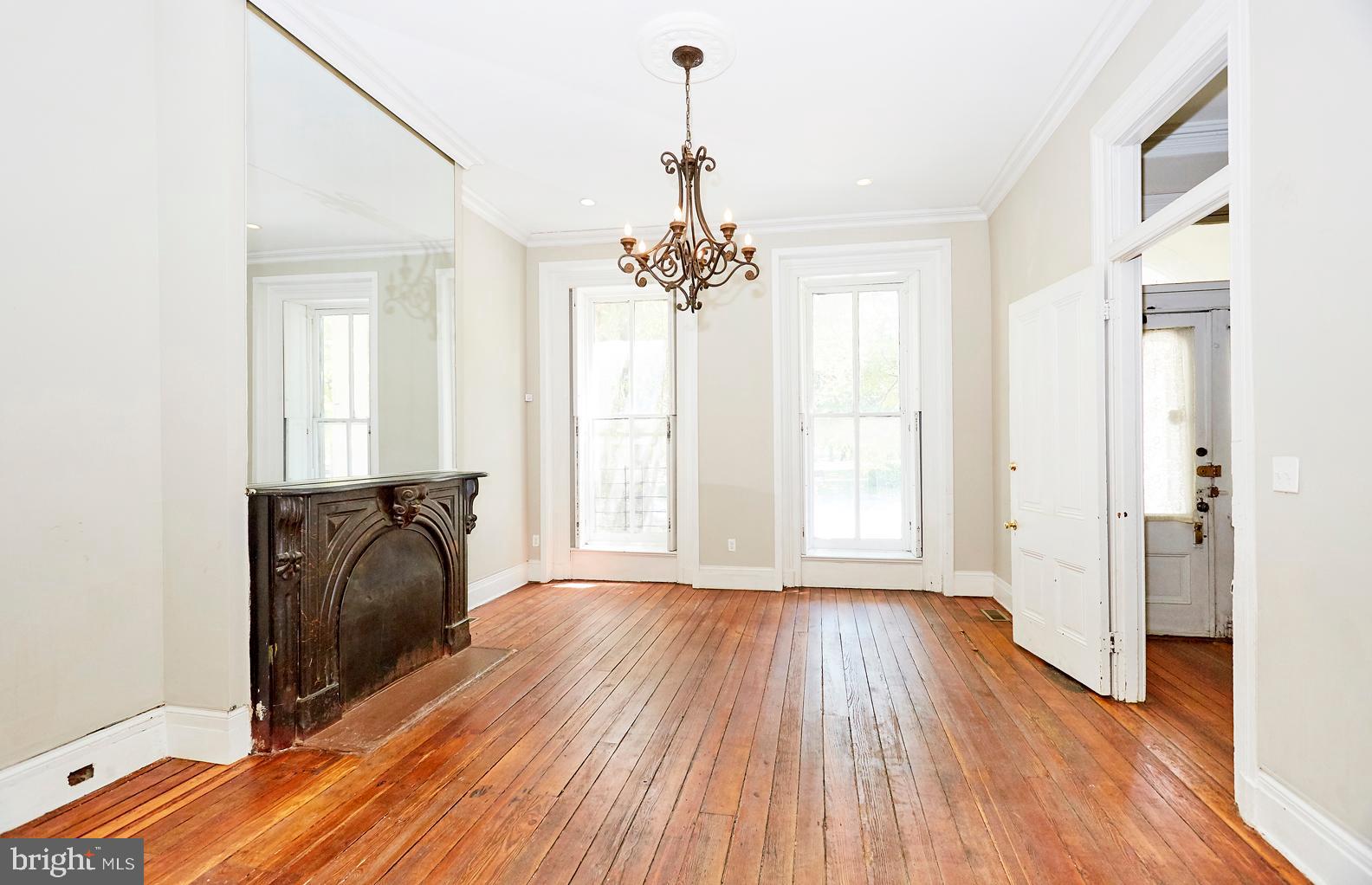 FRANKLIN SQUARE HISTORIC DISTRICT - Residential