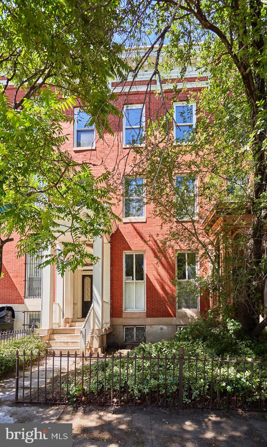 FRANKLIN SQUARE HISTORIC DISTRICT - Residential