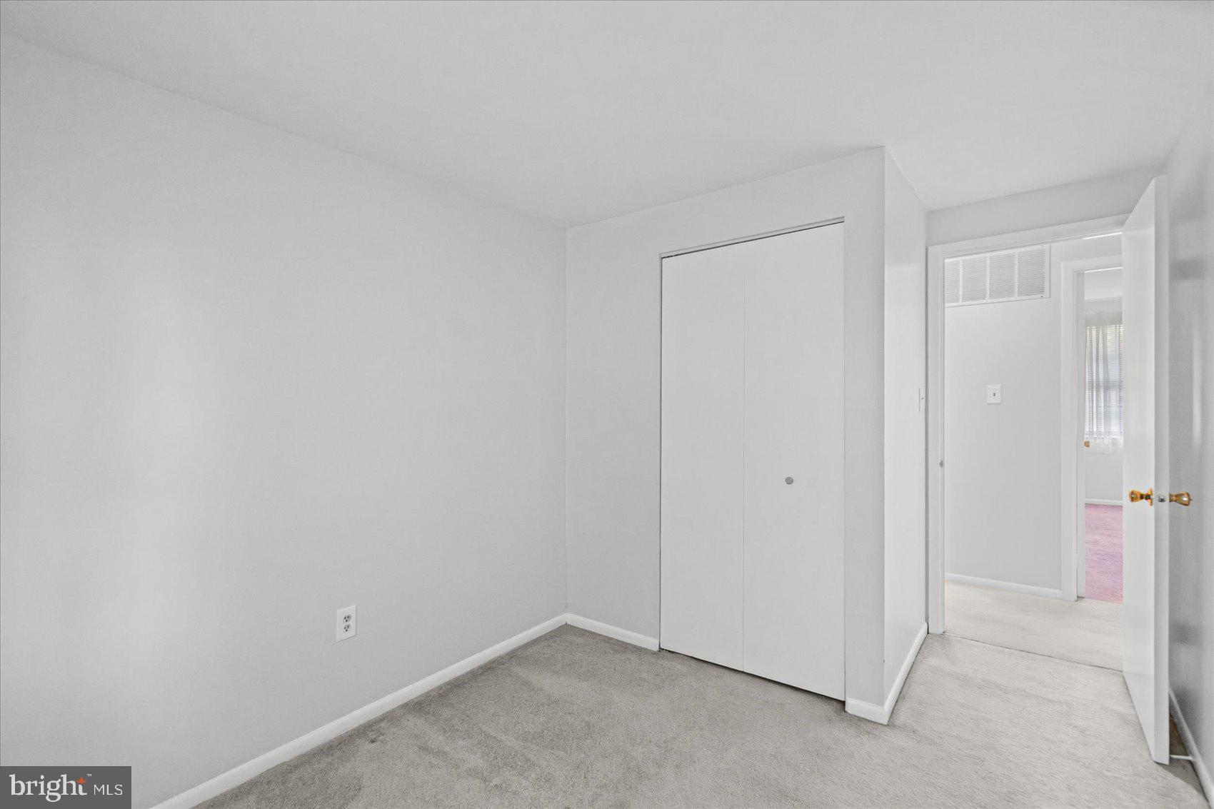 NORTH GATE HALL - Residential