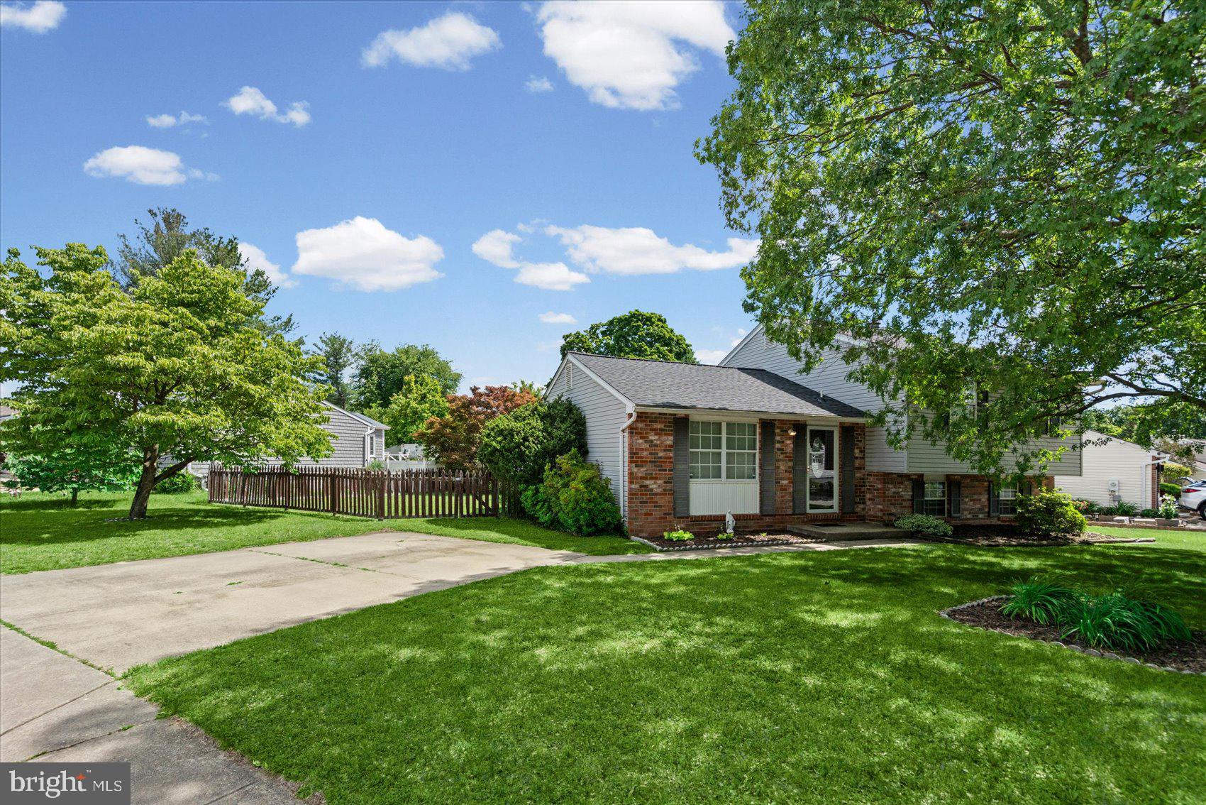 NORTH GATE HALL - Residential