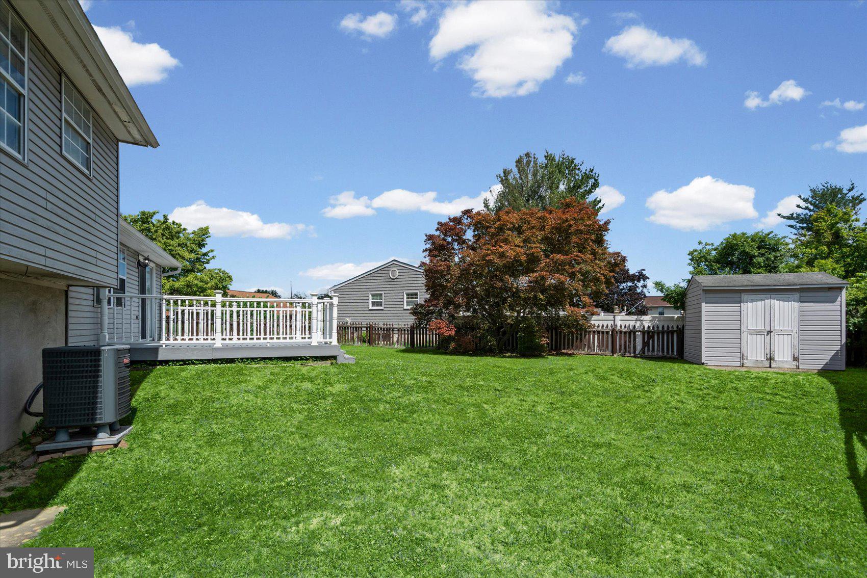 NORTH GATE HALL - Residential