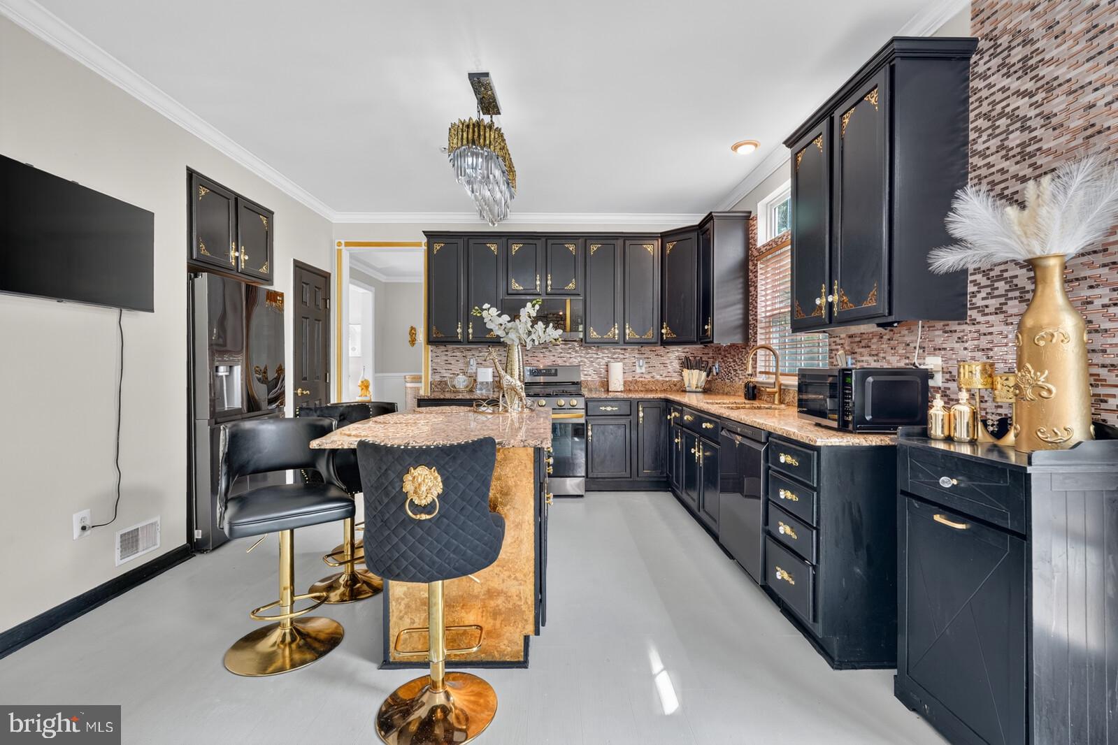 MARY-CATHERINE ESTATES - Residential