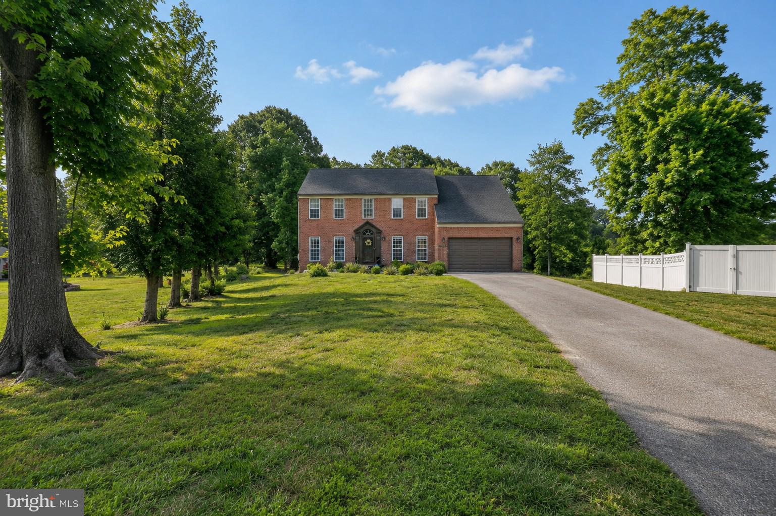 MARY-CATHERINE ESTATES - Residential