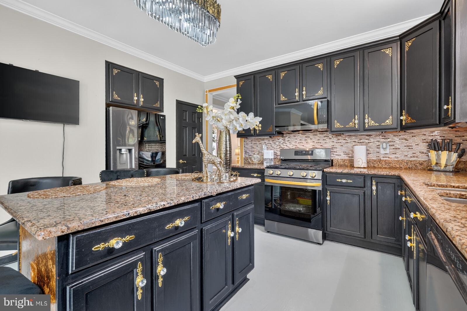 MARY-CATHERINE ESTATES - Residential