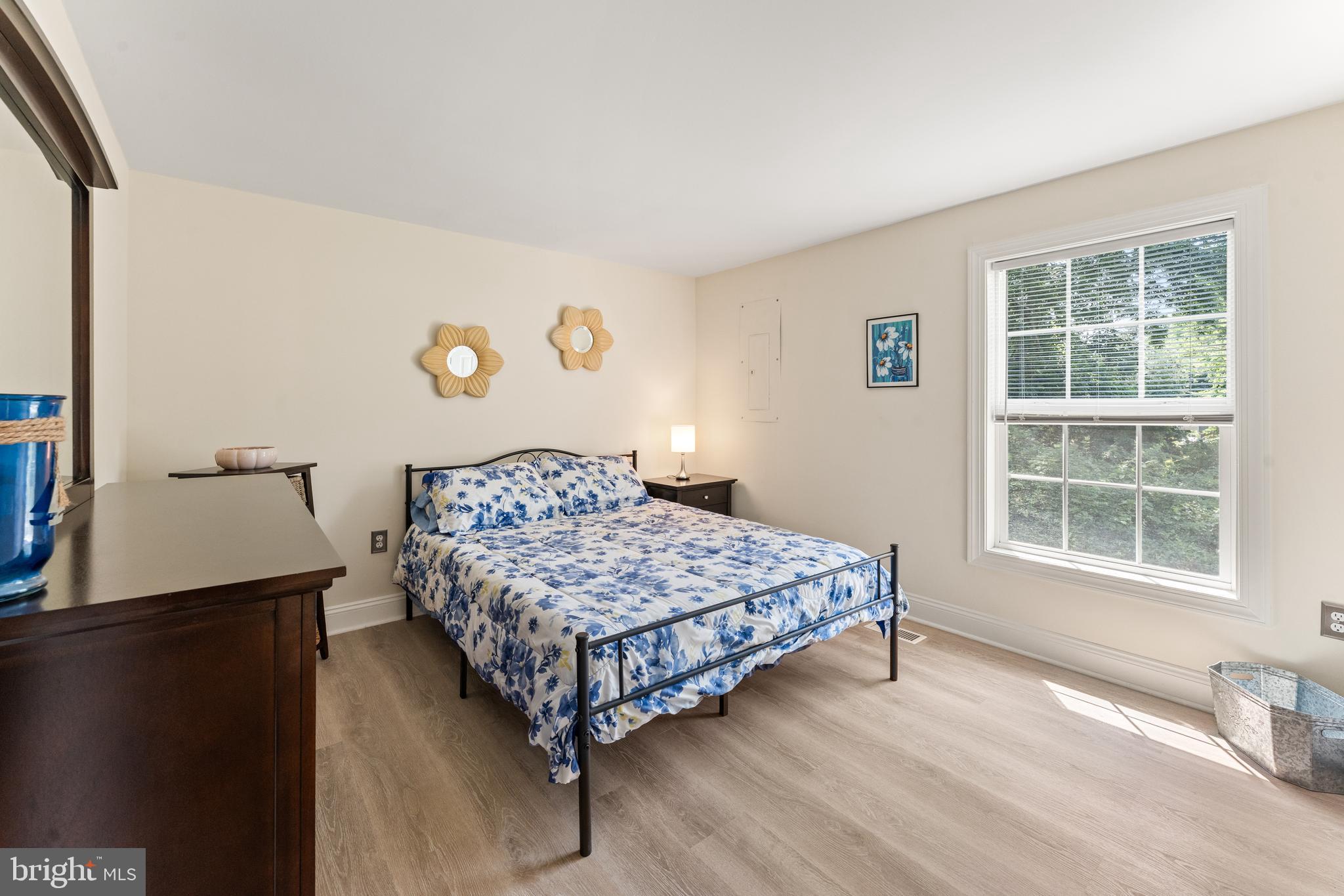 RIVERS EDGE - Residential
