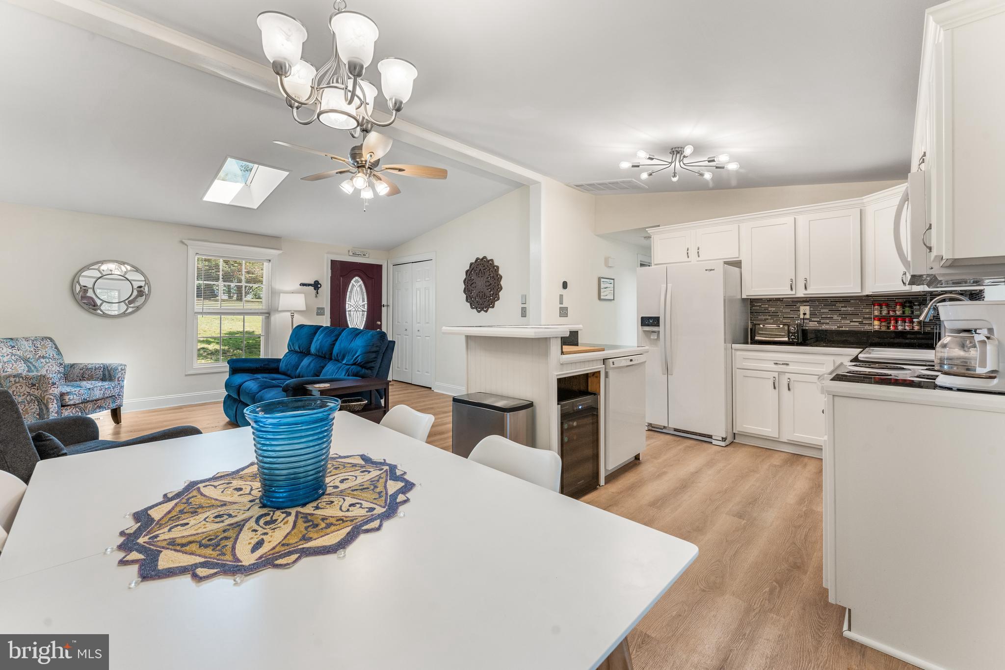 RIVERS EDGE - Residential