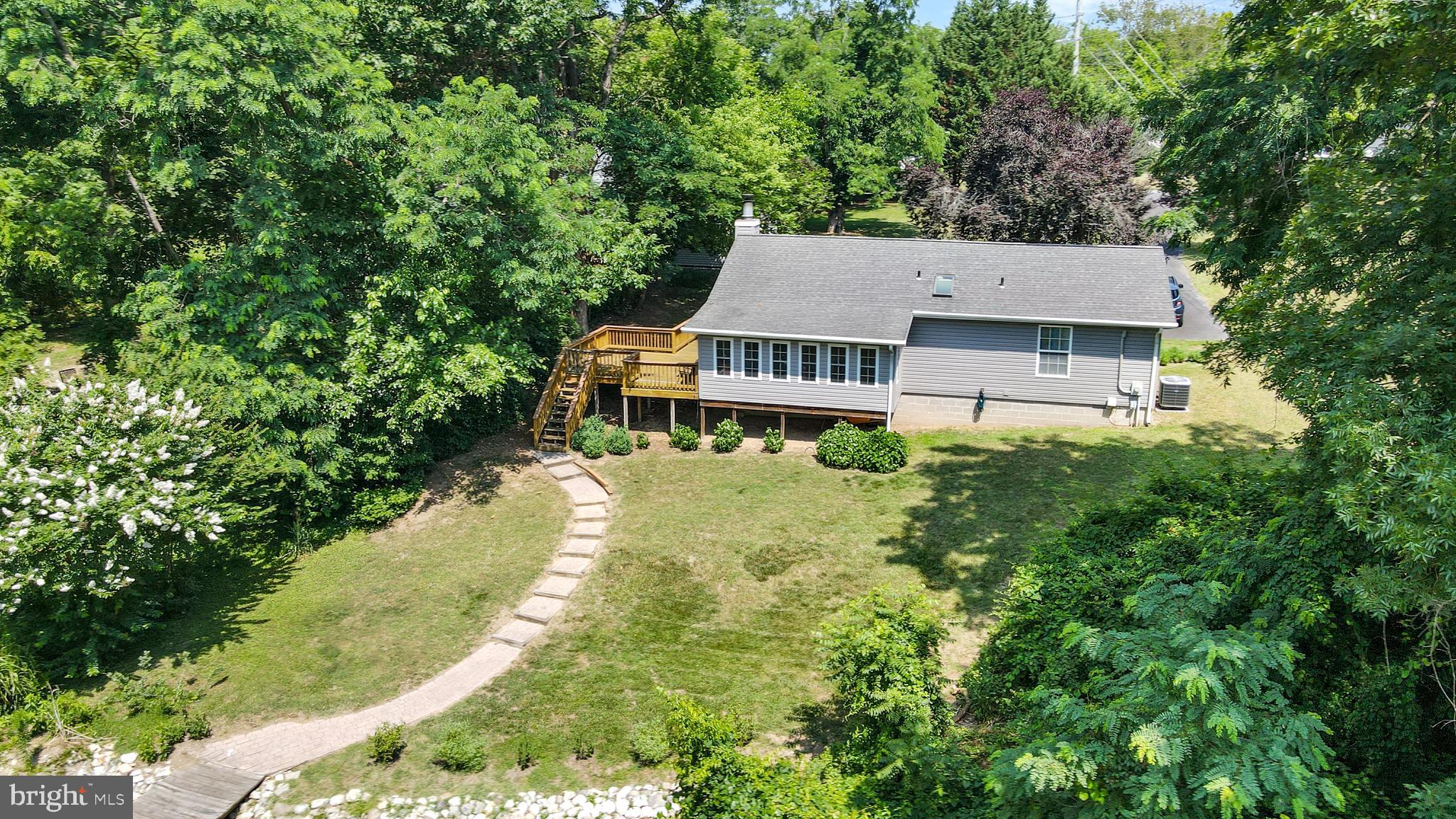 RIVERS EDGE - Residential