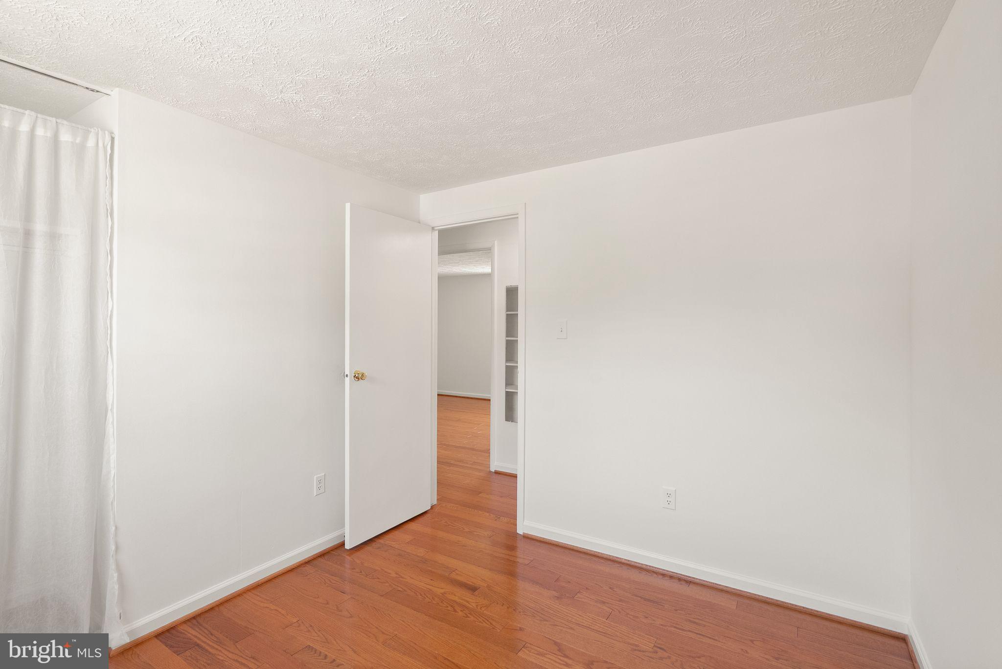 CARDINAL GLEN - Residential