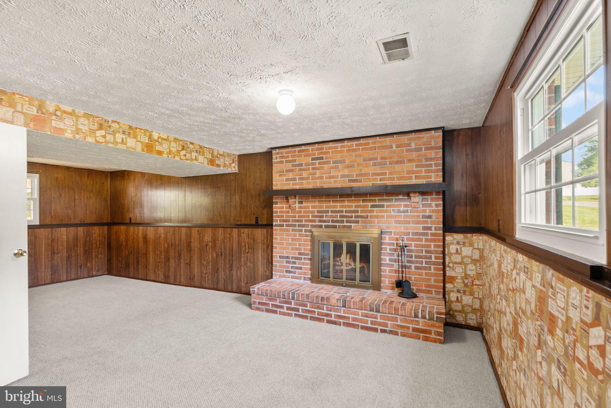 CARDINAL GLEN - Residential