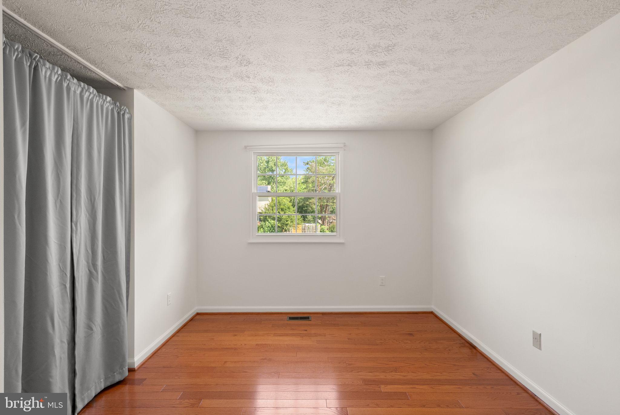 CARDINAL GLEN - Residential