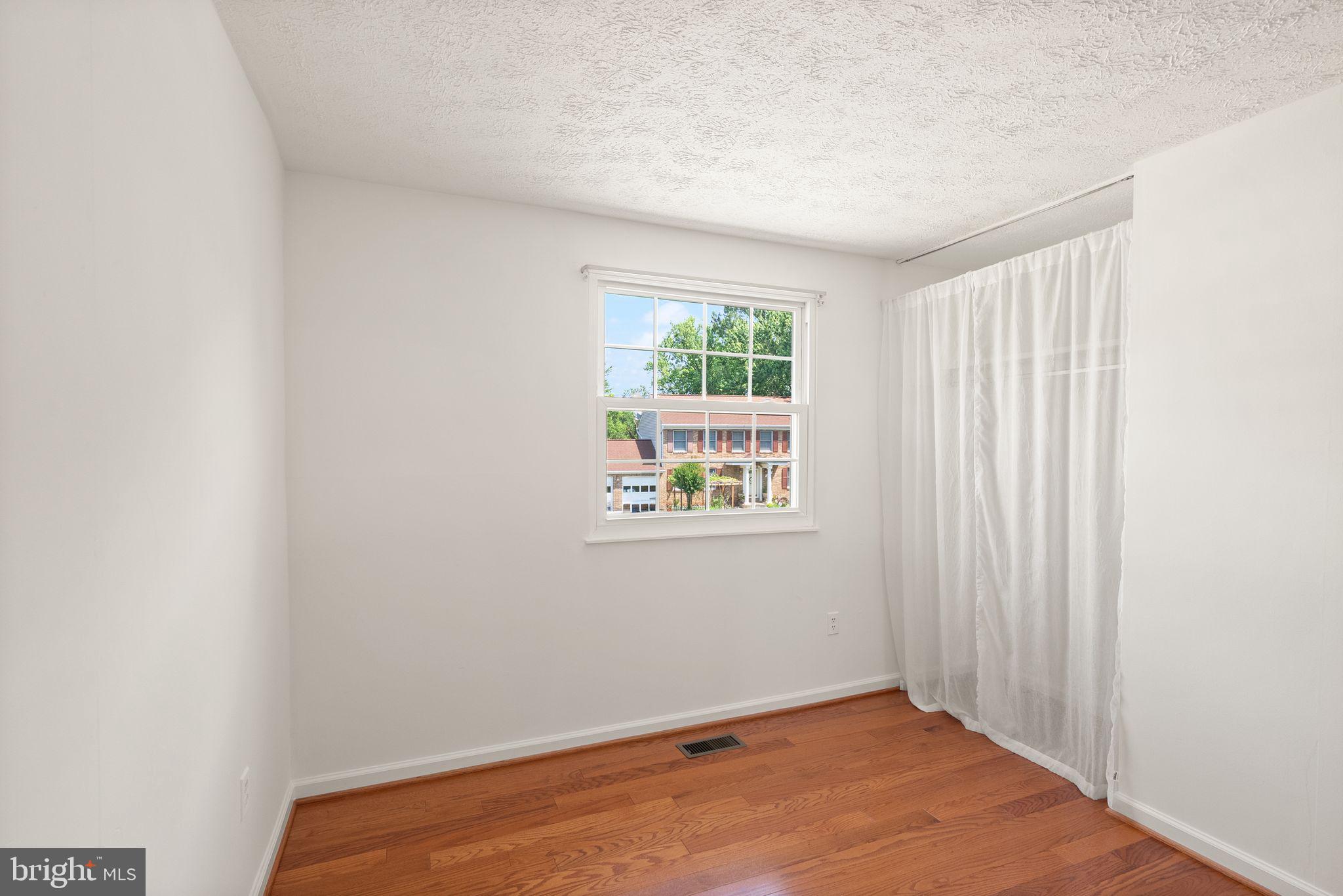 CARDINAL GLEN - Residential