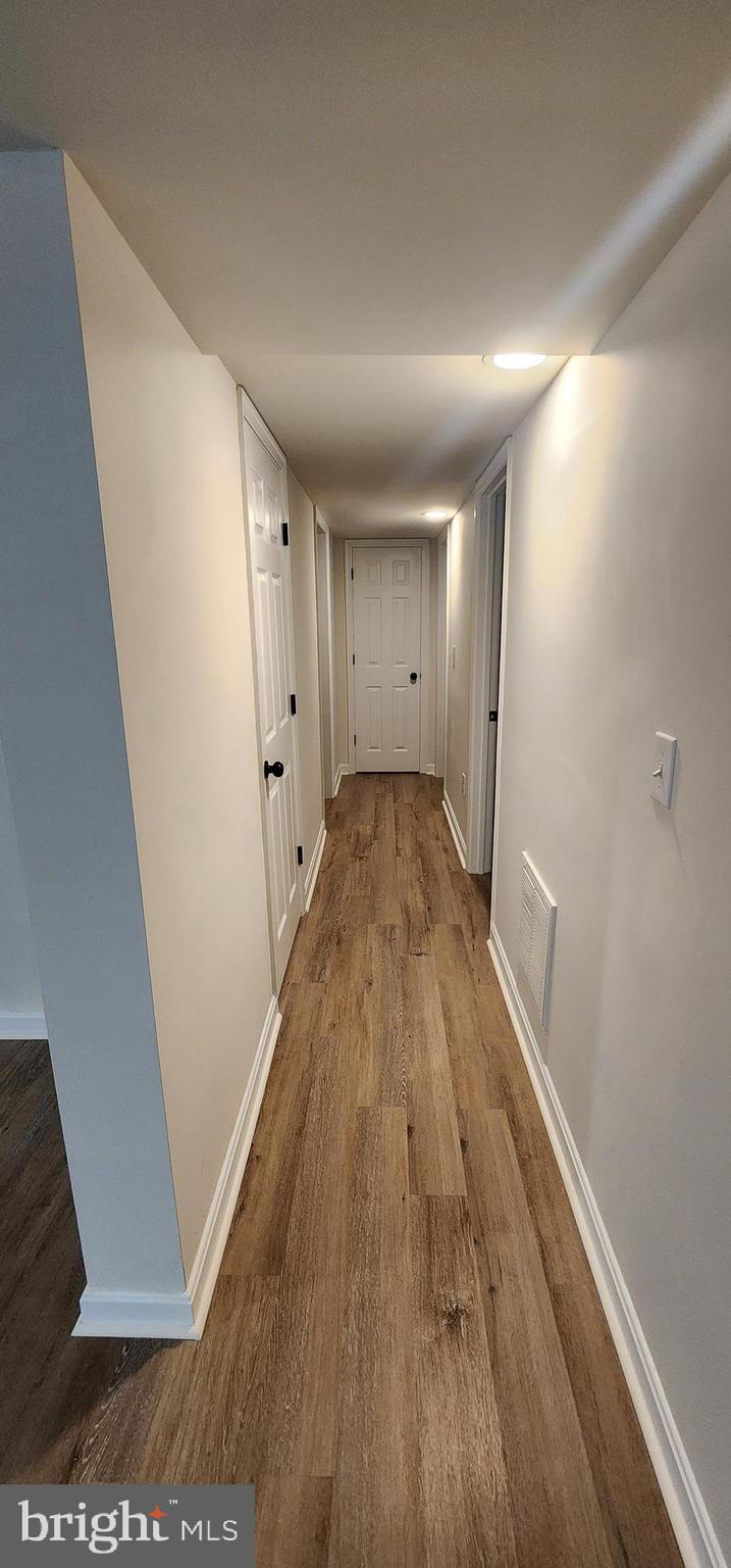 HARTLAKE ESTATES - Residential Lease